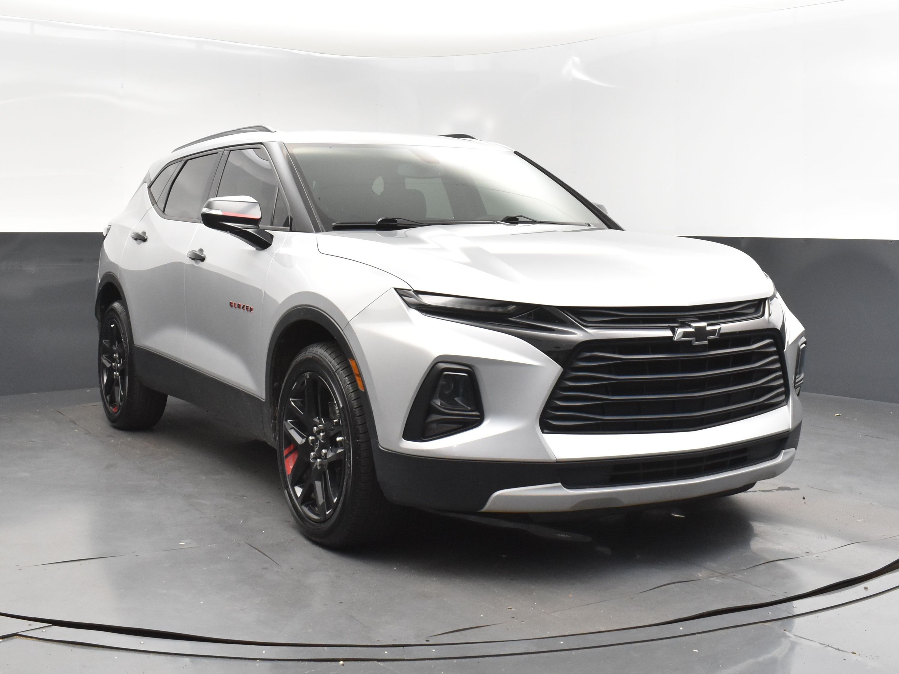 2020 Silver Ice Metallic Chevrolet Blazer LT FWD SUV