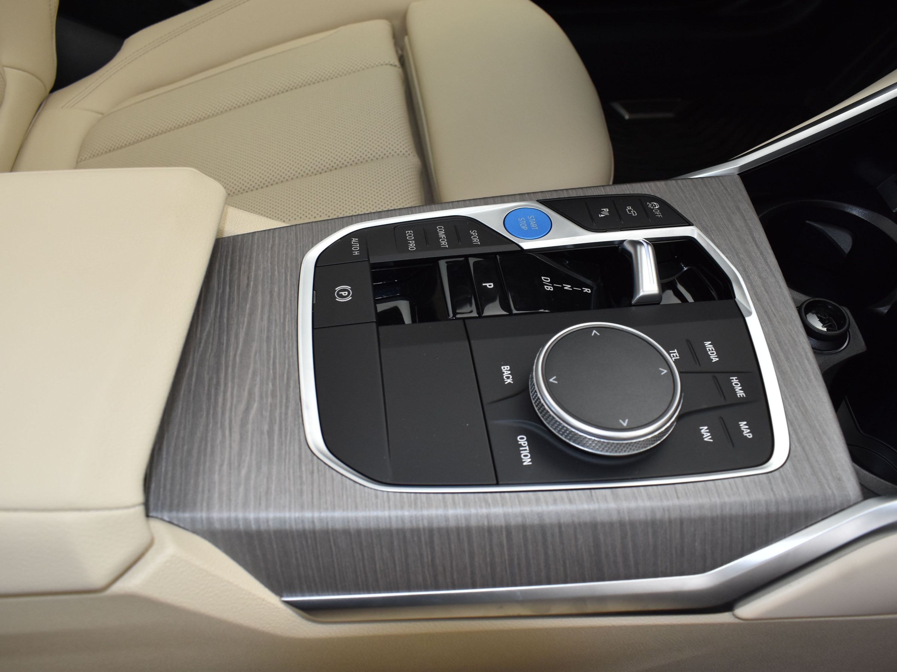 2025 Black Sapphire Metallic BMW i4 eDrive40 RWD Hatchback