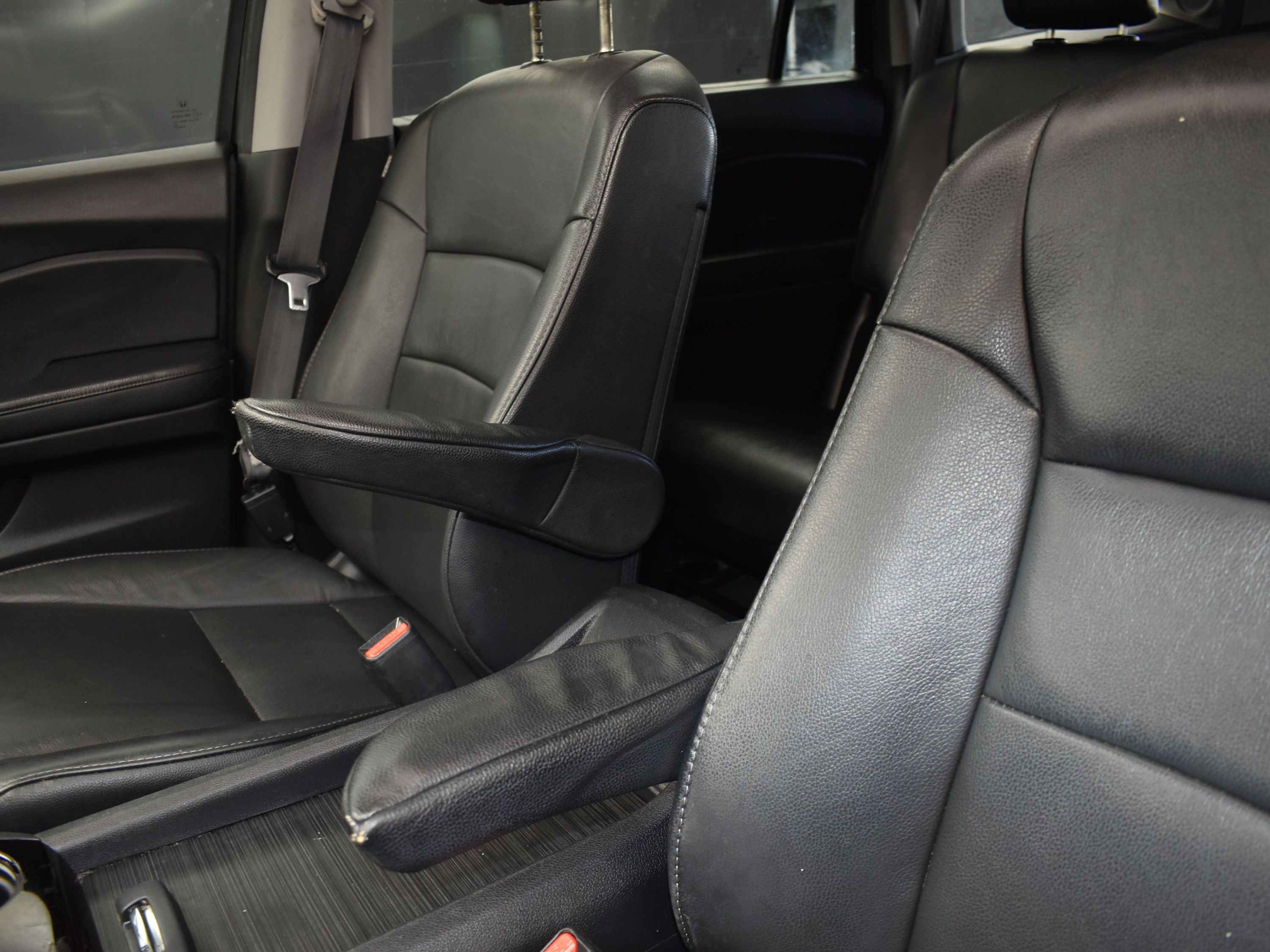 2019 Black Honda Pilot Touring FWD SUV