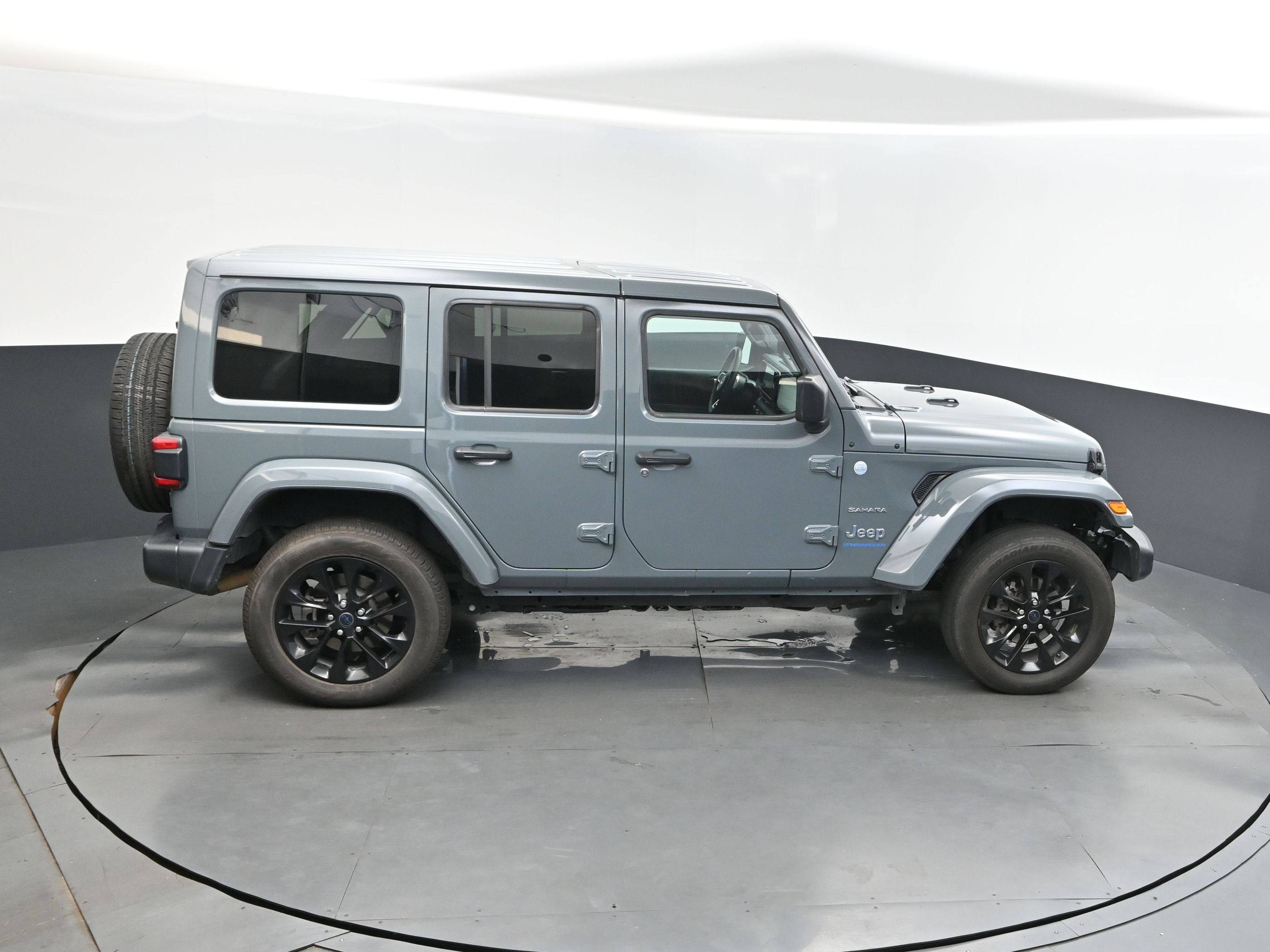 2024 Anvil Clear Coat Jeep Wrangler 4xe Sahara 4xe 4X4 SUV