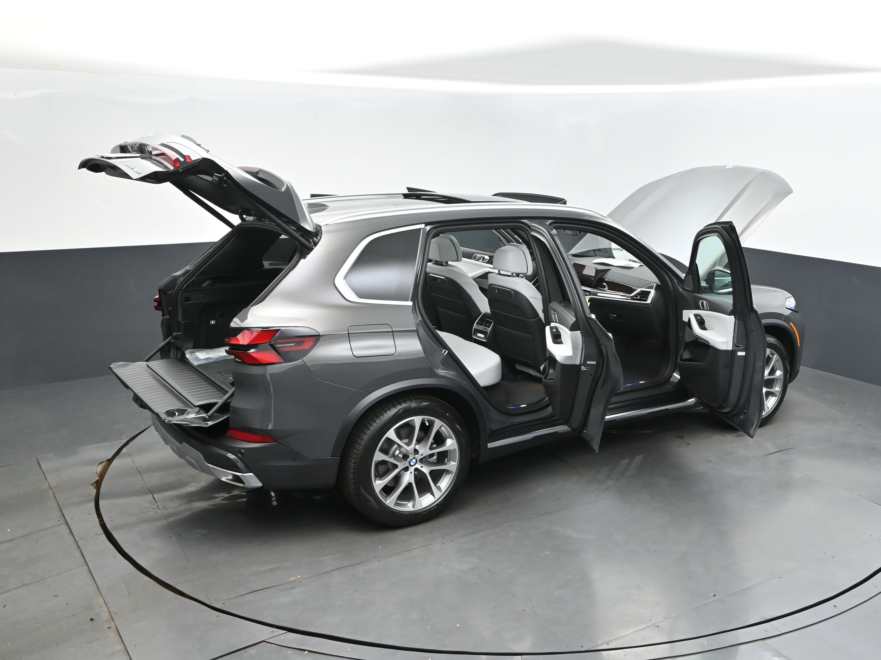2026 Dravit Gray Metallic BMW X5 sDrive40i RWD SUV