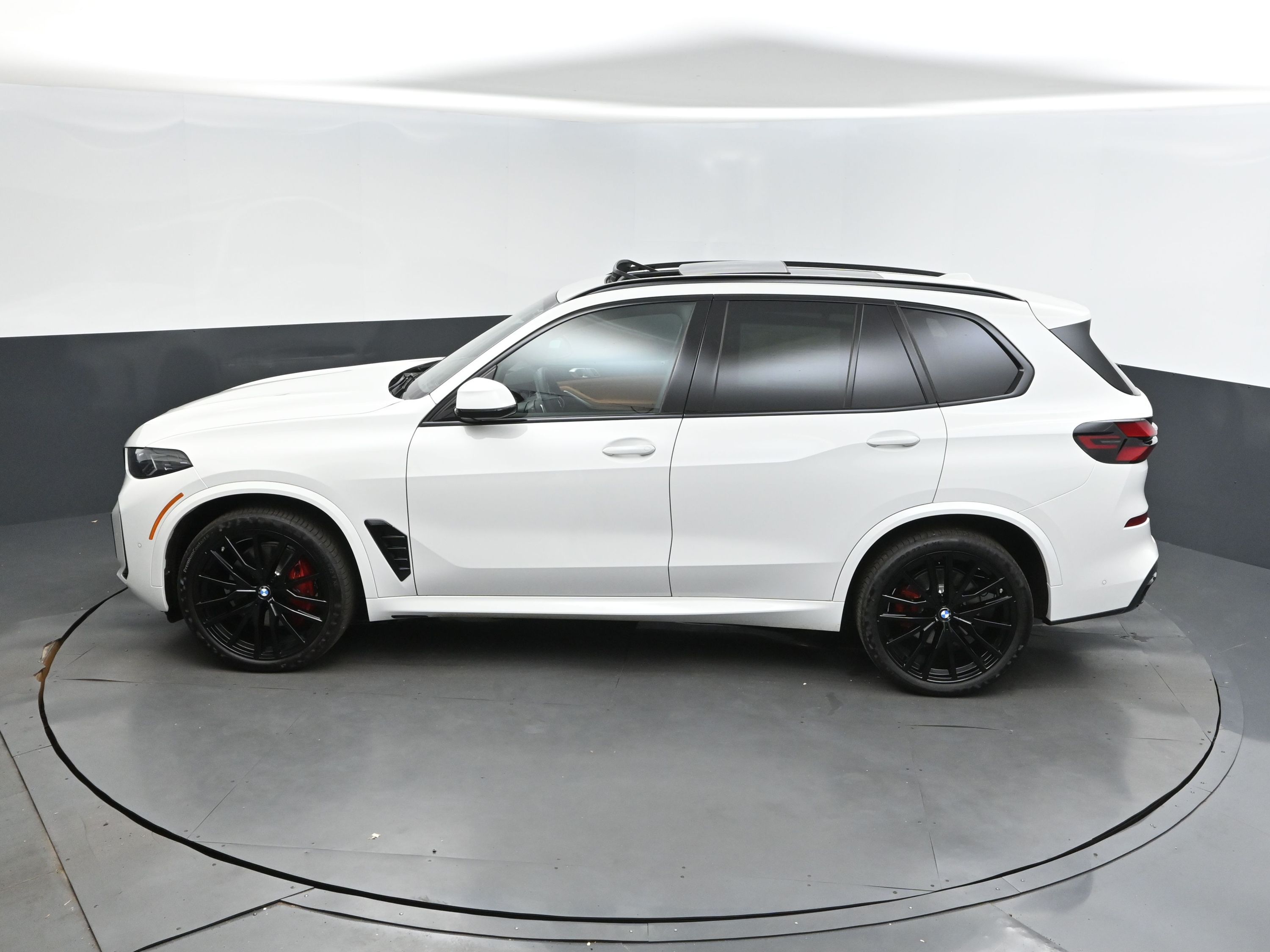 2026 Alpine White BMW X5 sDrive40i RWD SUV