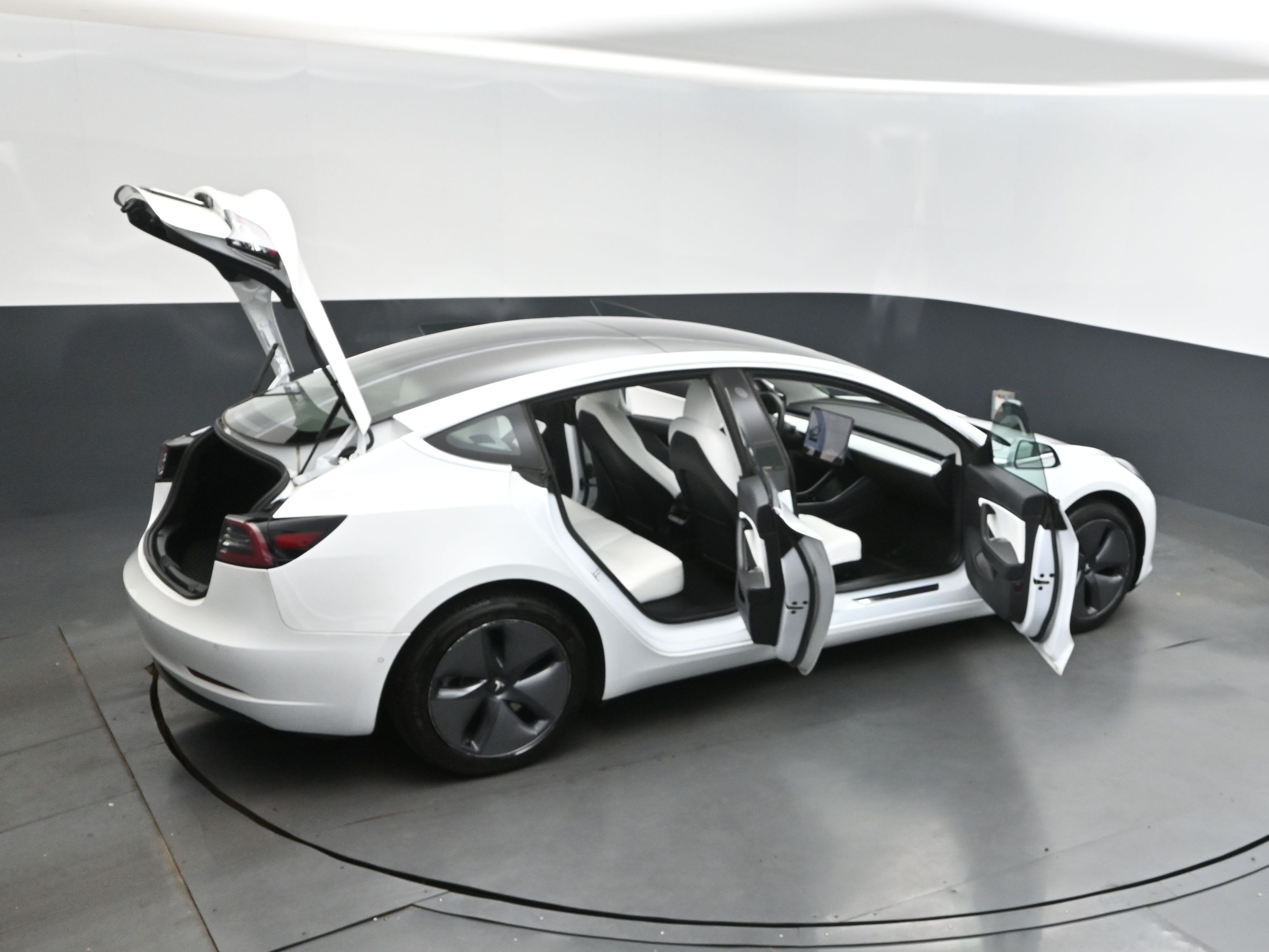 2019 Pearl White Multi-Coat Tesla Model 3 RWD Sedan