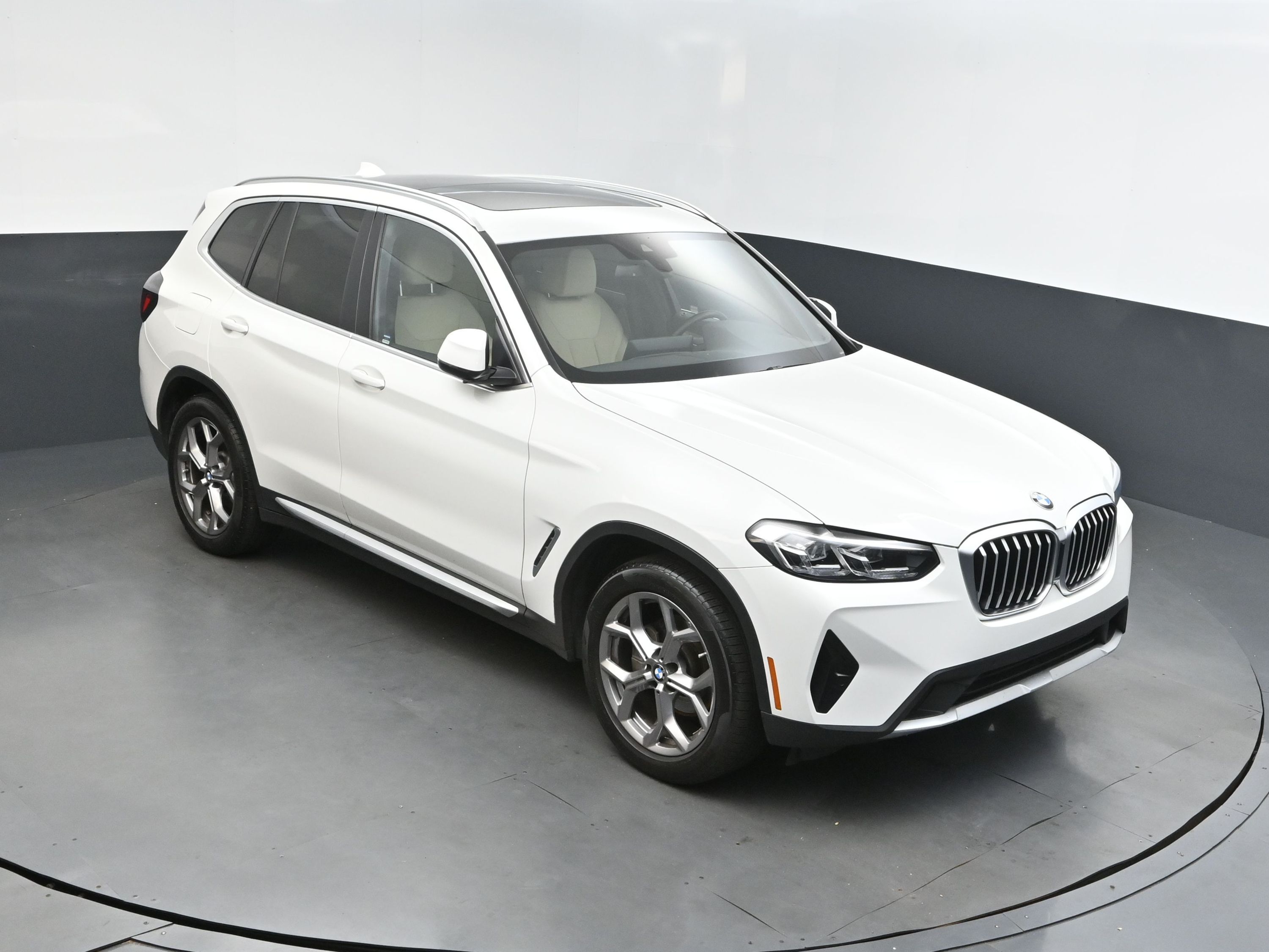 2024 Alpine White BMW X3 sDrive30i SUV