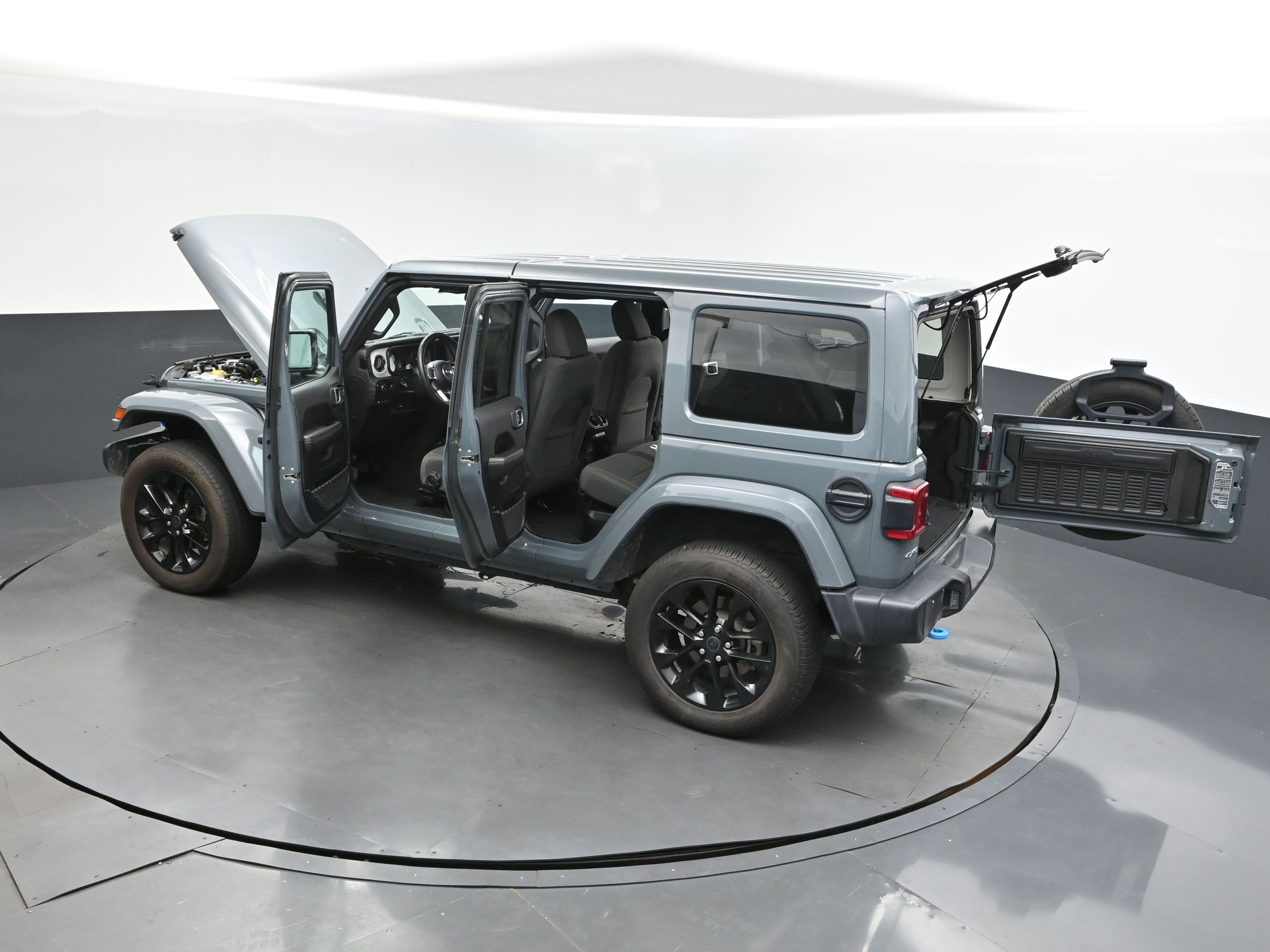 2024 Anvil Clear Coat Jeep Wrangler 4xe Sahara 4xe 4X4 SUV