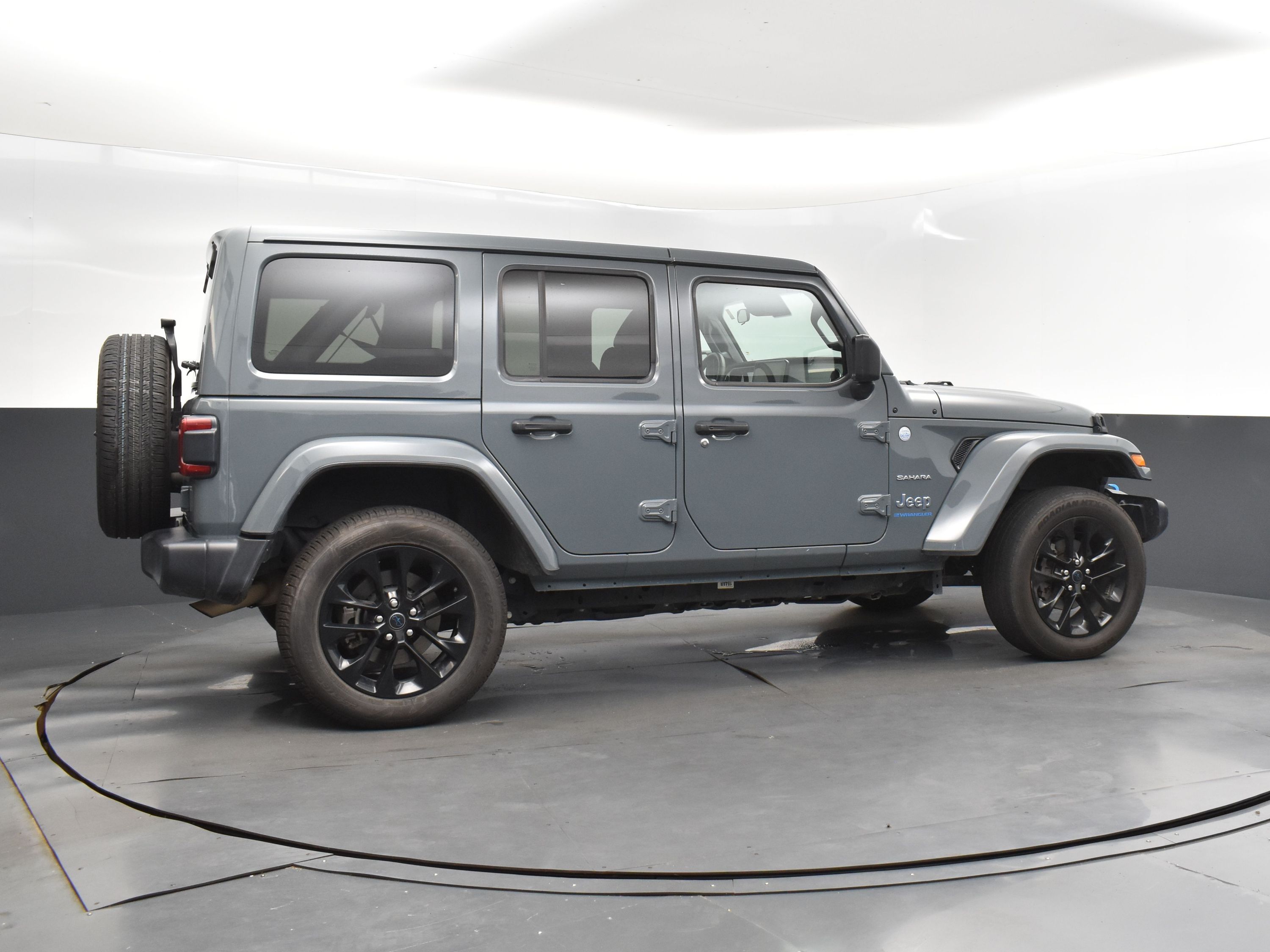 2024 Anvil Clear Coat Jeep Wrangler 4xe Sahara 4xe 4X4 SUV