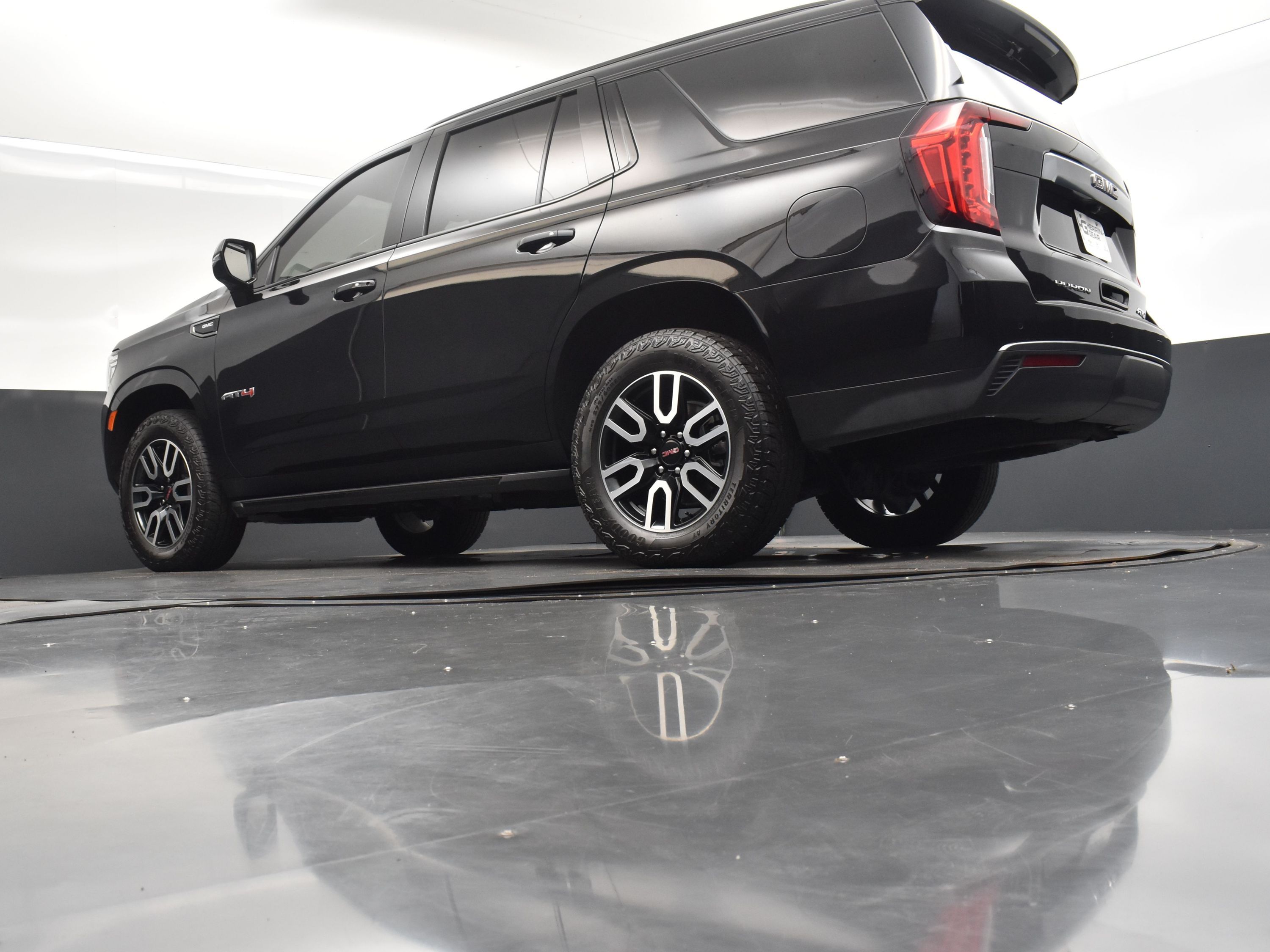 2023 Onyx Black GMC Yukon AT4 4X4 SUV