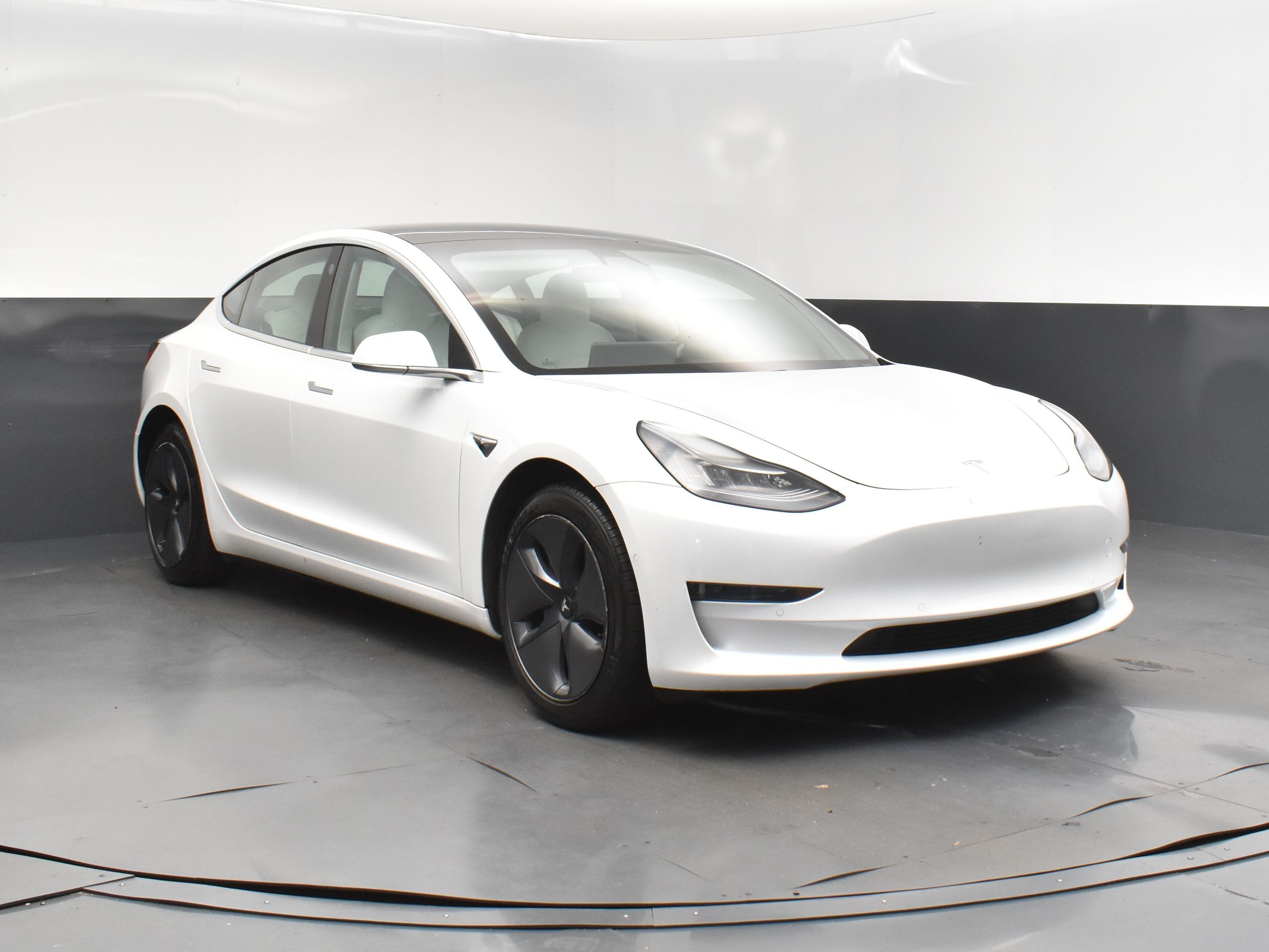 2019 Pearl White Multi-Coat Tesla Model 3 RWD Sedan