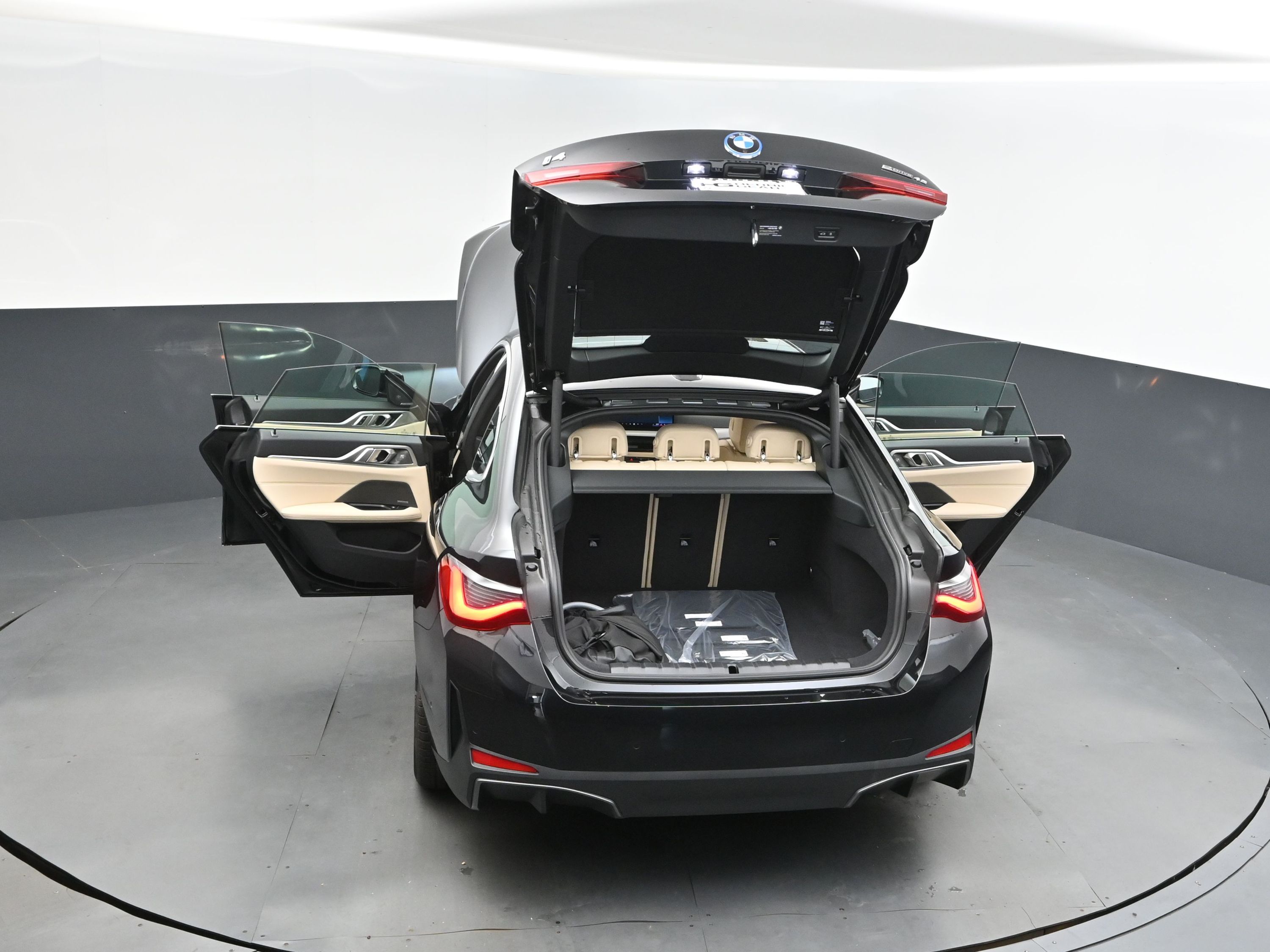 2025 Black Sapphire Metallic BMW i4 eDrive40 RWD Hatchback