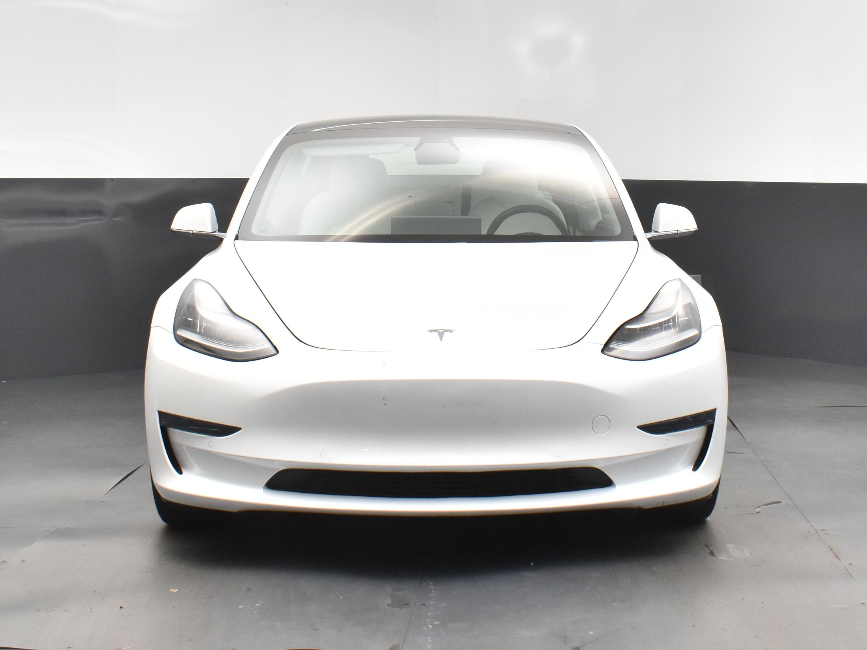 2019 Pearl White Multi-Coat Tesla Model 3 RWD Sedan