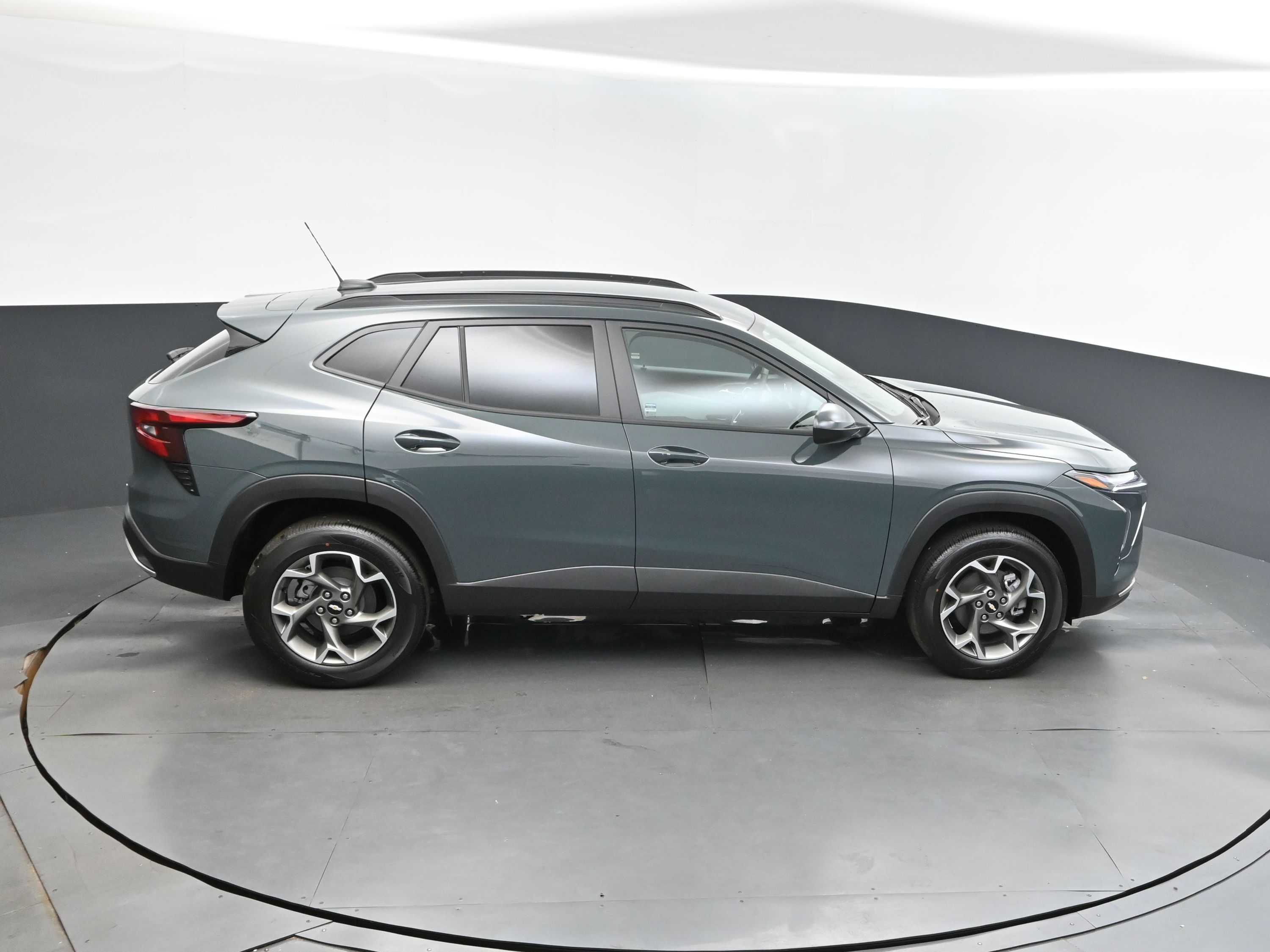 2025 Cypress Gray Chevrolet Trax LT FWD SUV