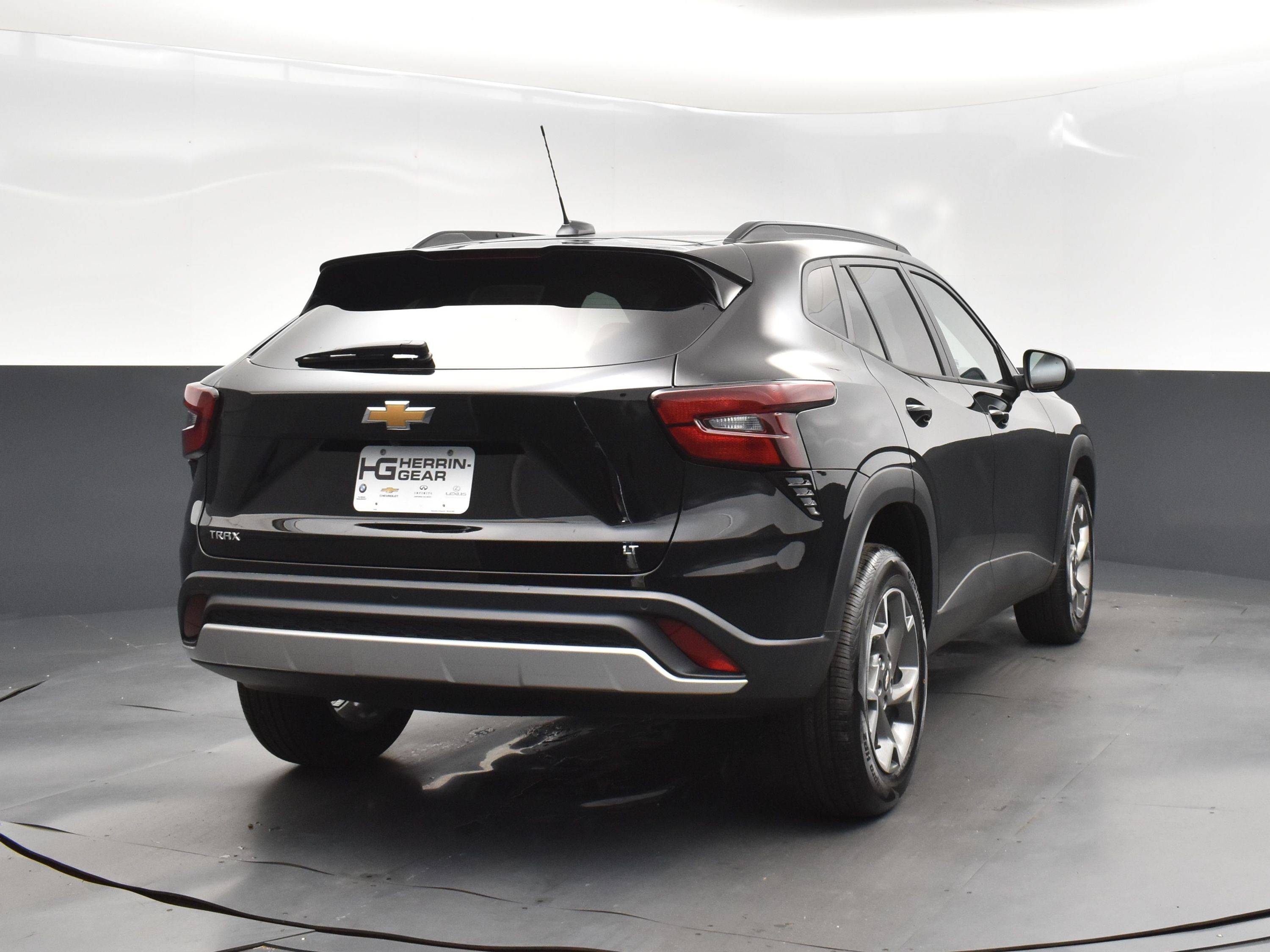 2025 Mosaic Black Metallic Chevrolet Trax LT FWD SUV