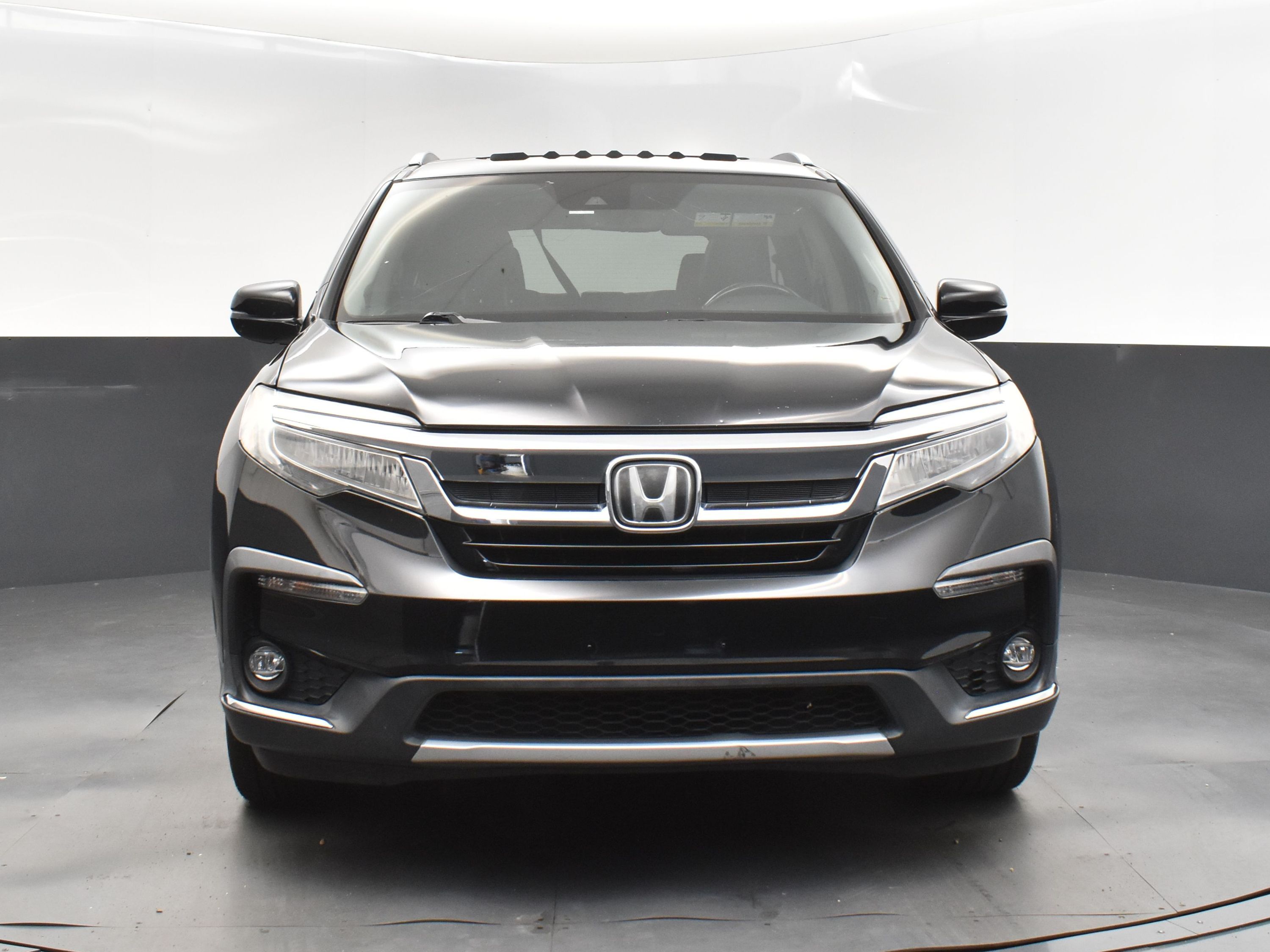 2019 Black Honda Pilot Touring FWD SUV