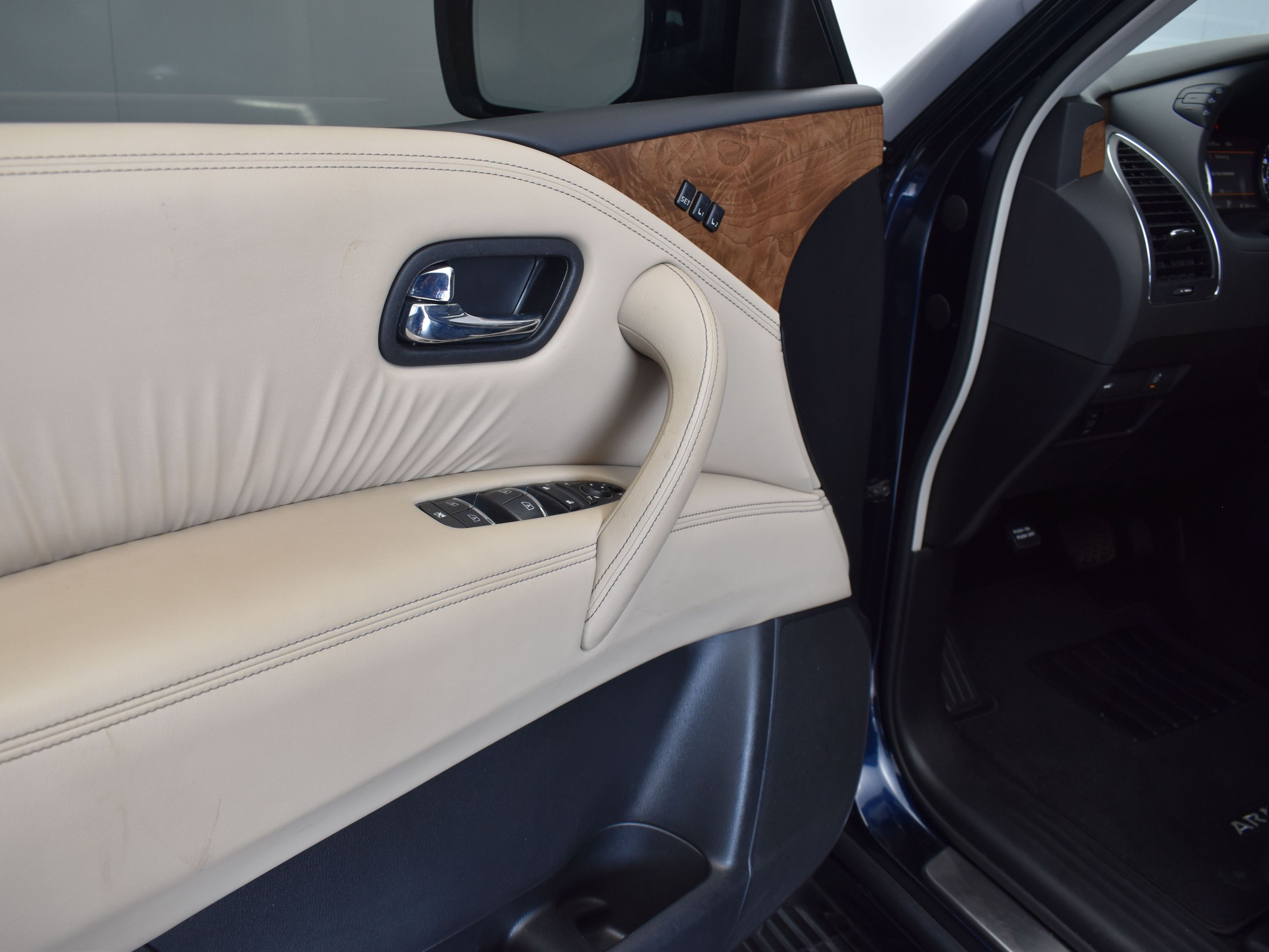 2022 Hermosa Blue Pearl Nissan Armada SL RWD SUV
