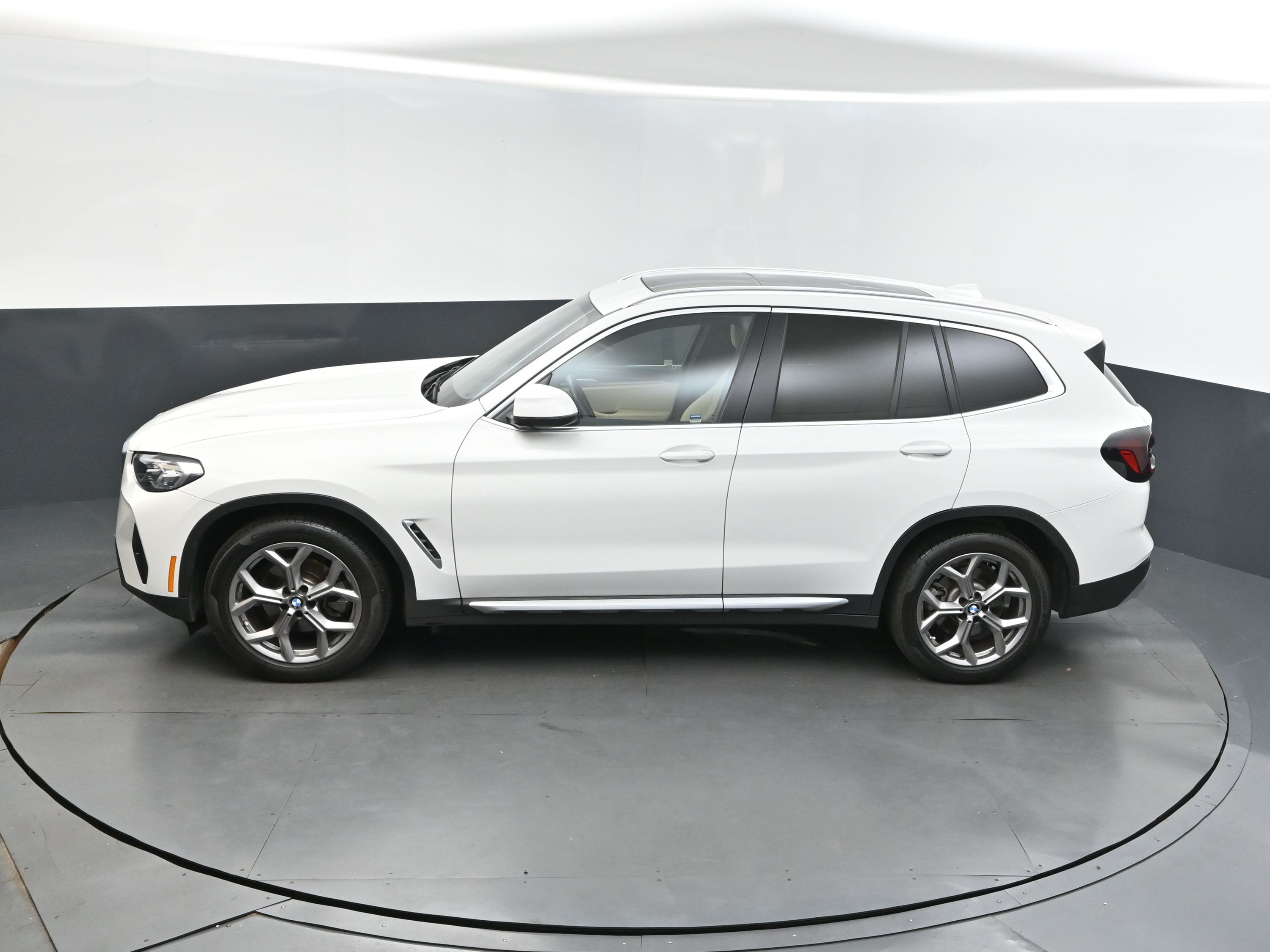 2024 Alpine White BMW X3 sDrive30i RWD SUV