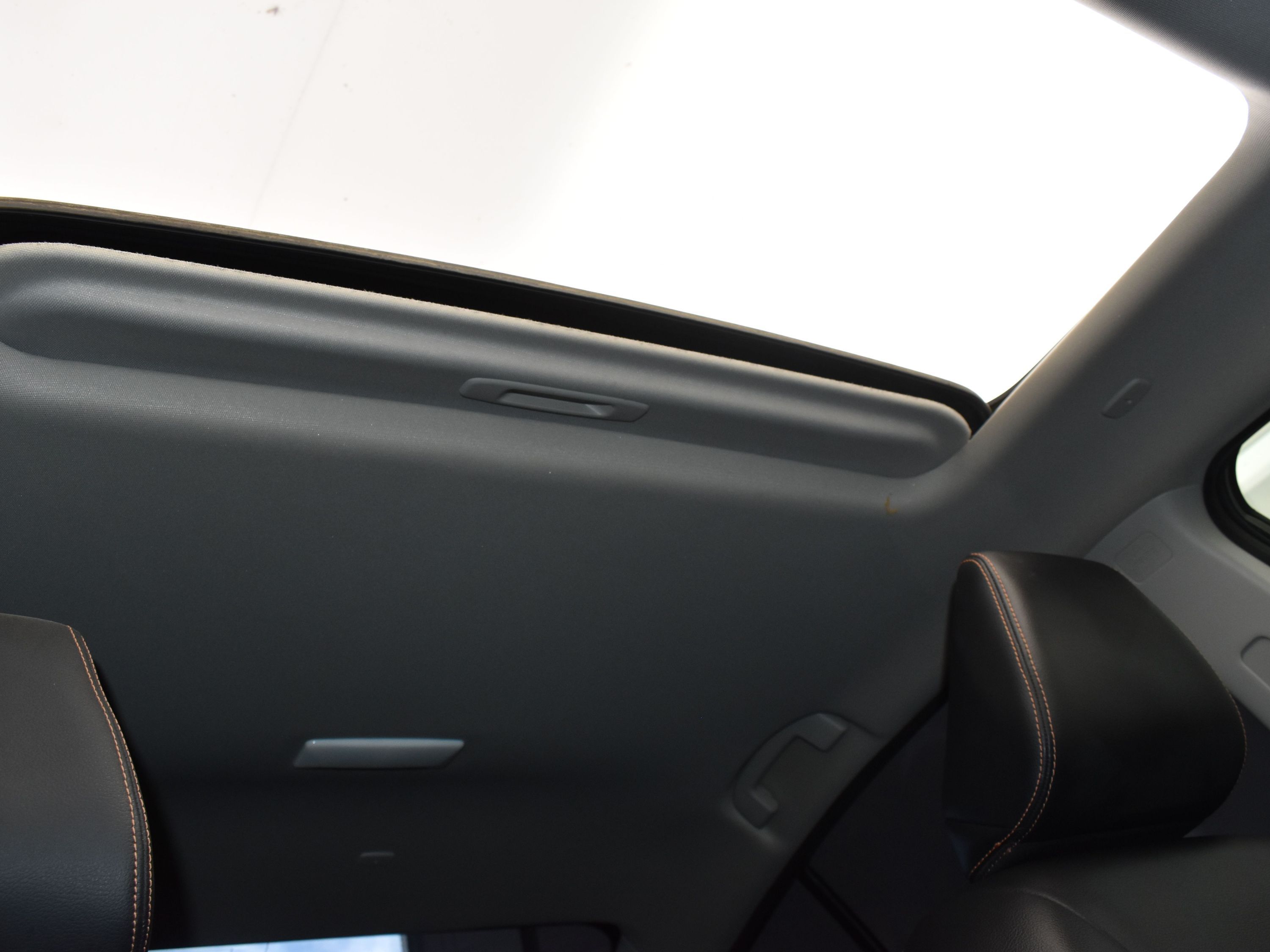 2022 Super Black Nissan Altima 2.0 SR FWD Sedan