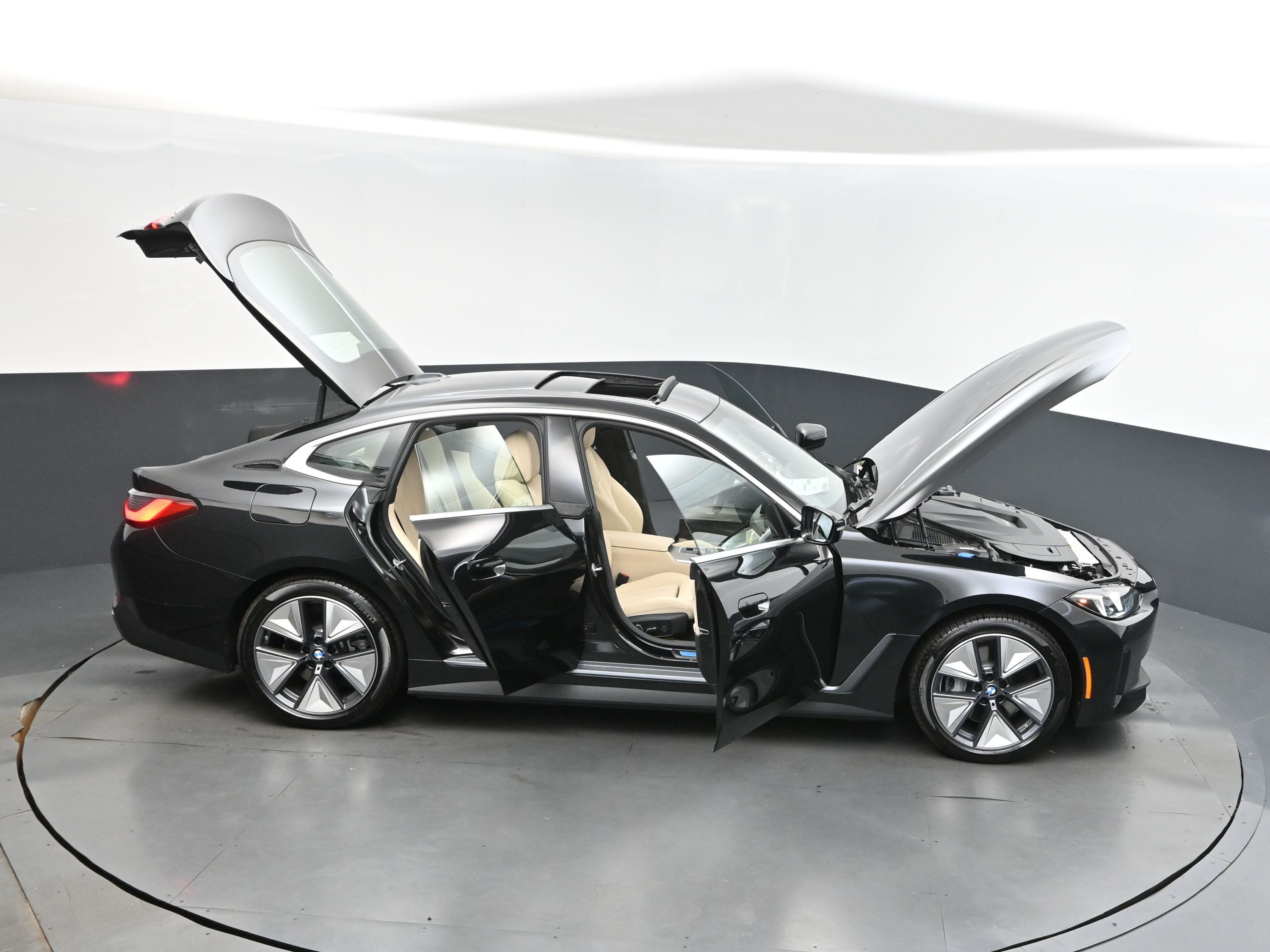 2025 Black Sapphire Metallic BMW i4 eDrive40 RWD Hatchback