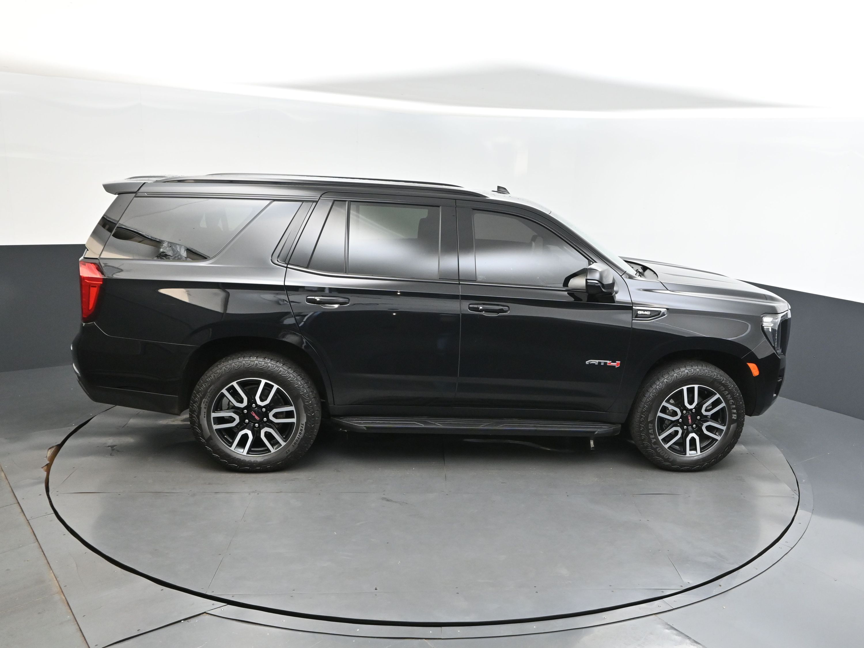2023 Onyx Black GMC Yukon AT4 4X4 SUV