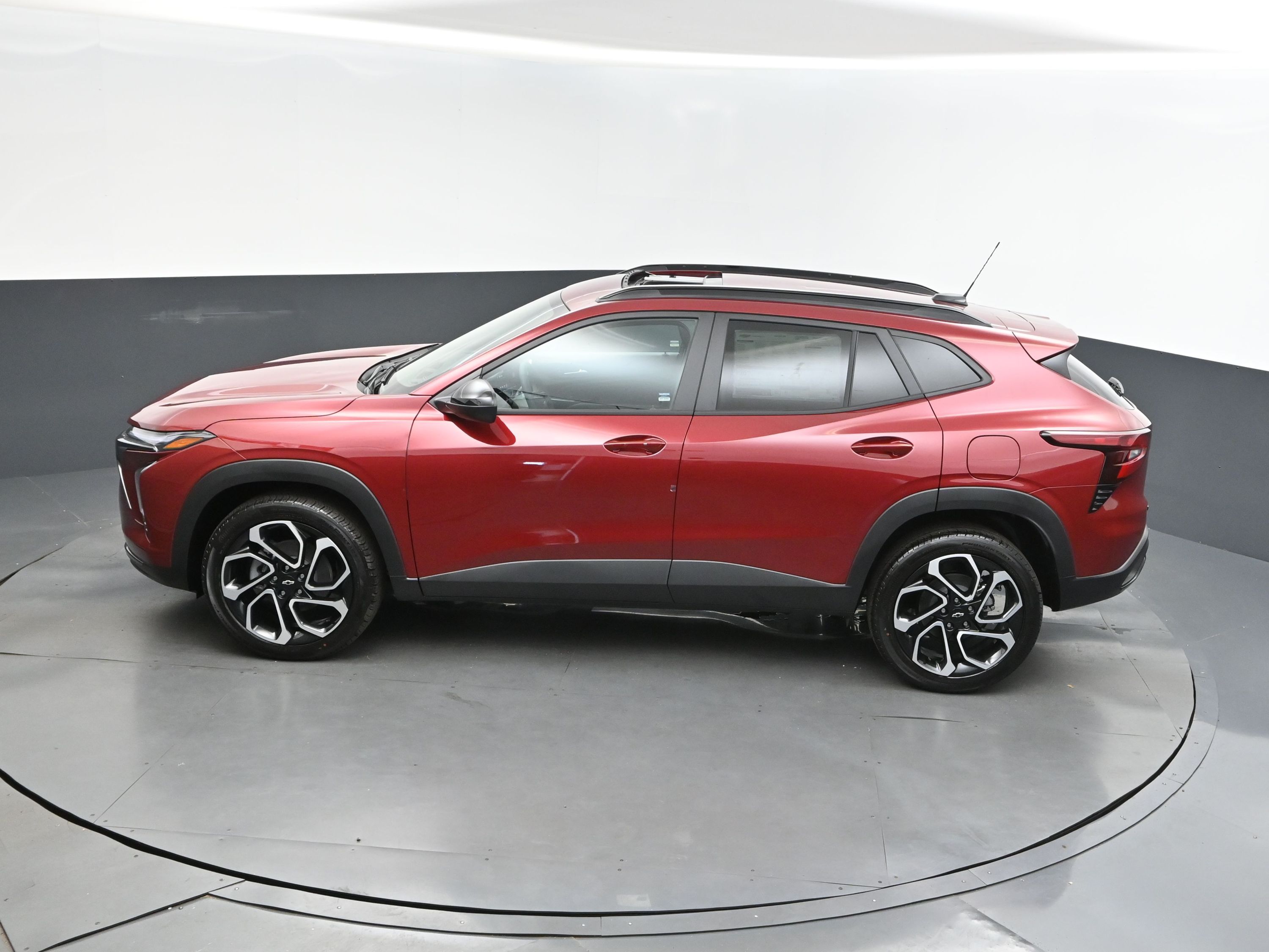 2025 Crimson Metallic Chevrolet Trax 2RS FWD SUV