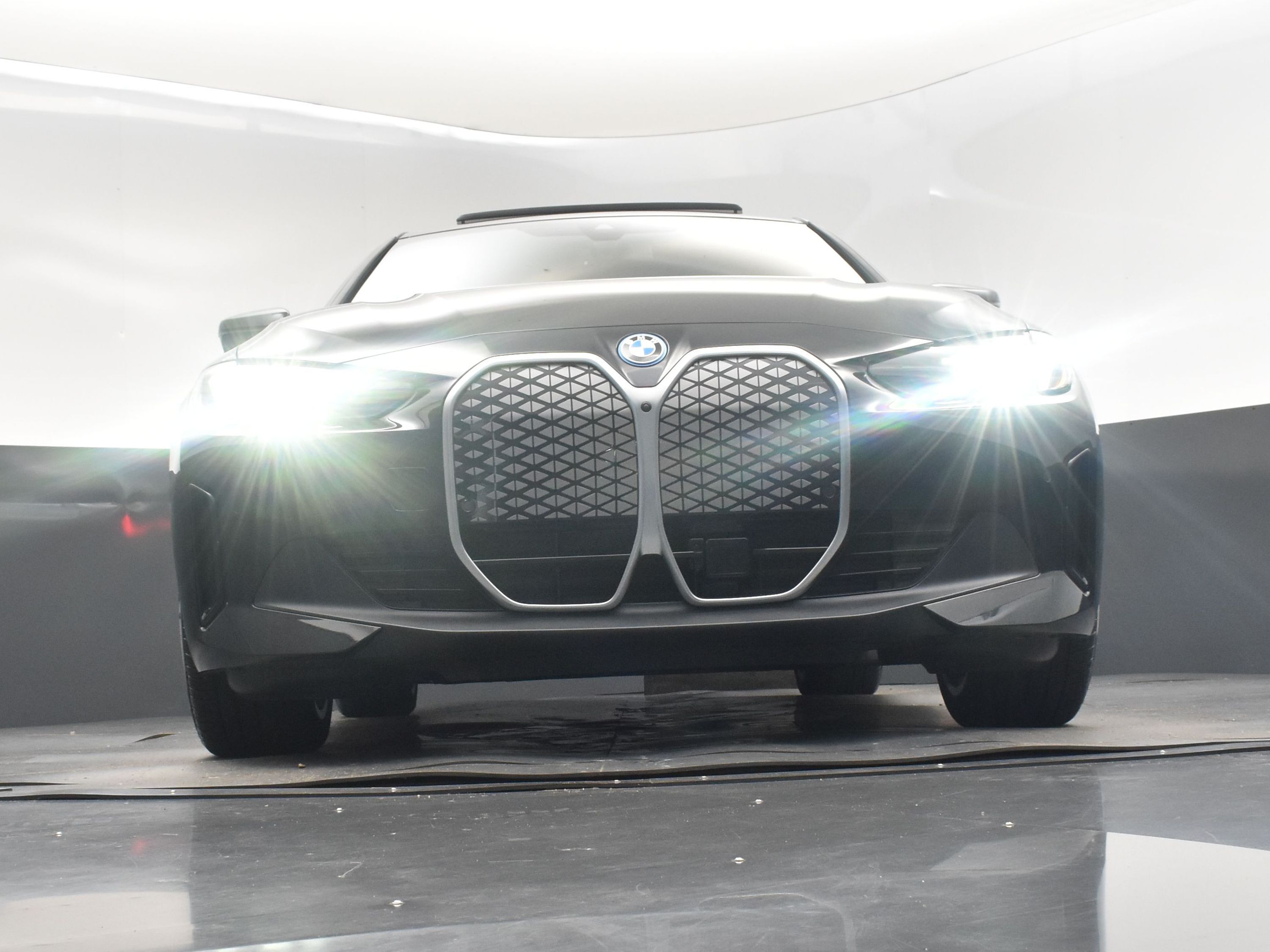 2025 Black Sapphire Metallic BMW i4 eDrive40 RWD Hatchback