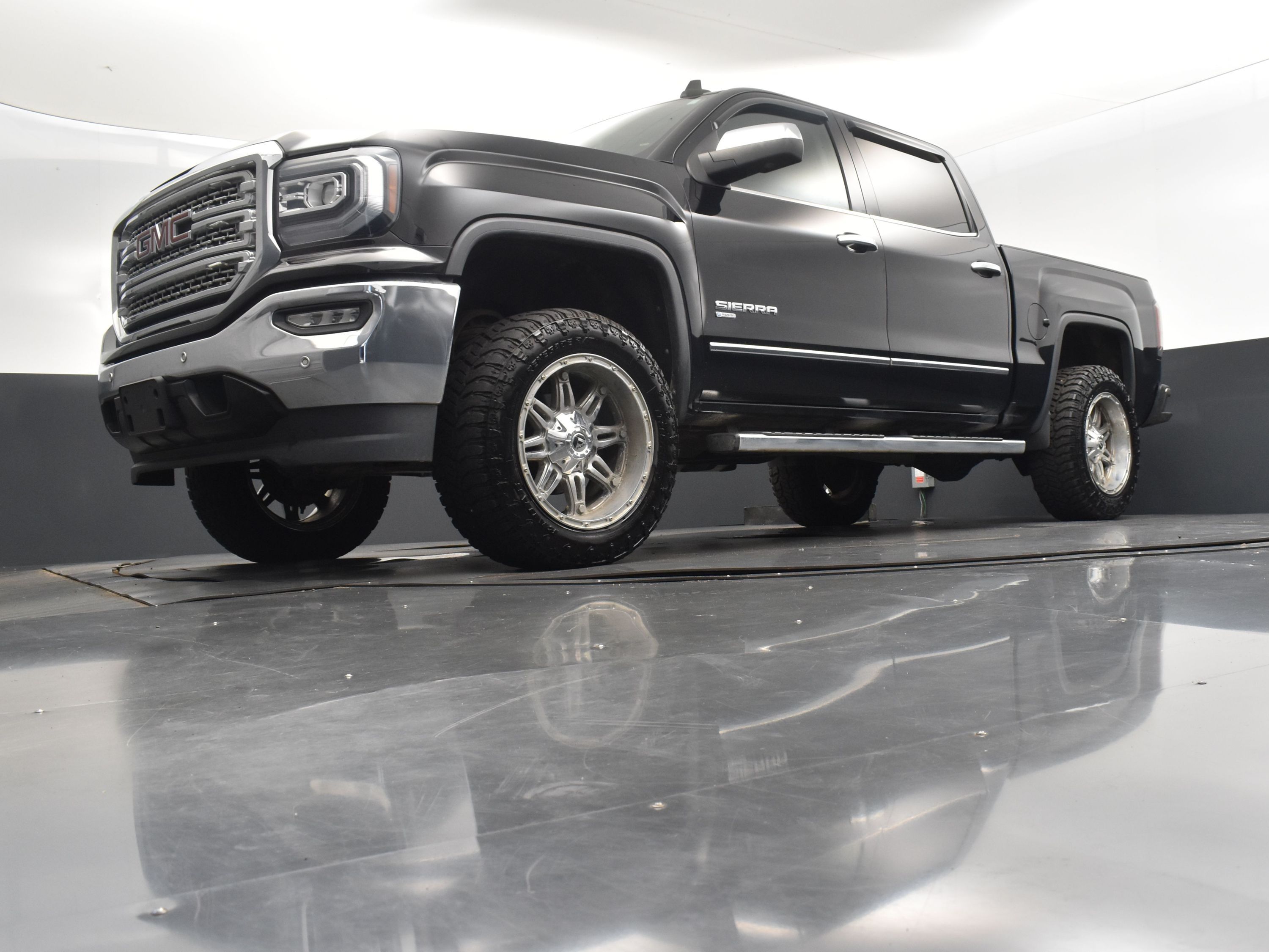 2018 Onyx Black GMC Sierra 1500 SLT RWD Truck