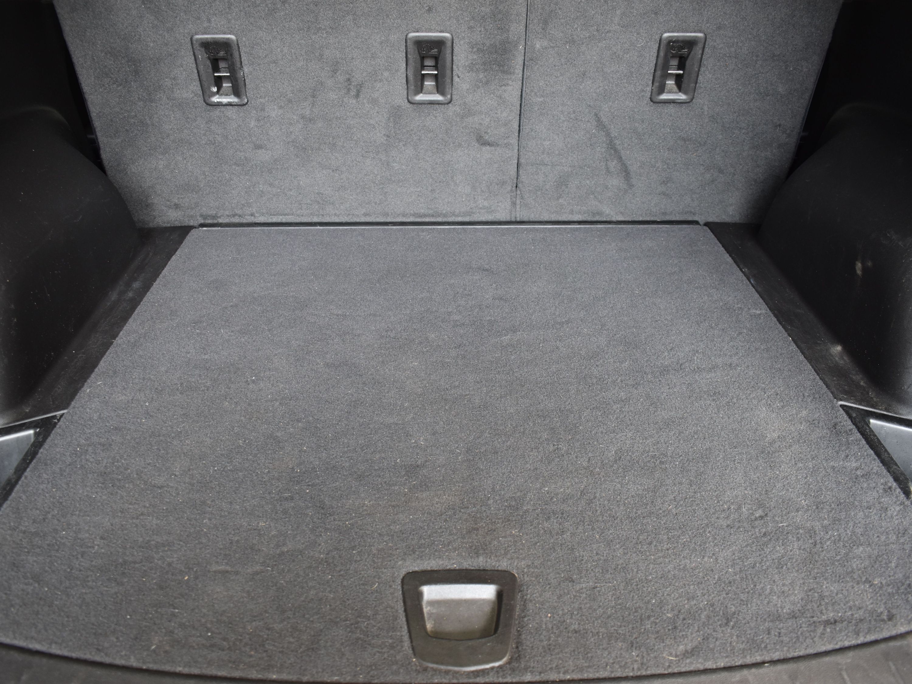 2020 Silver Ice Metallic Chevrolet Blazer LT FWD SUV