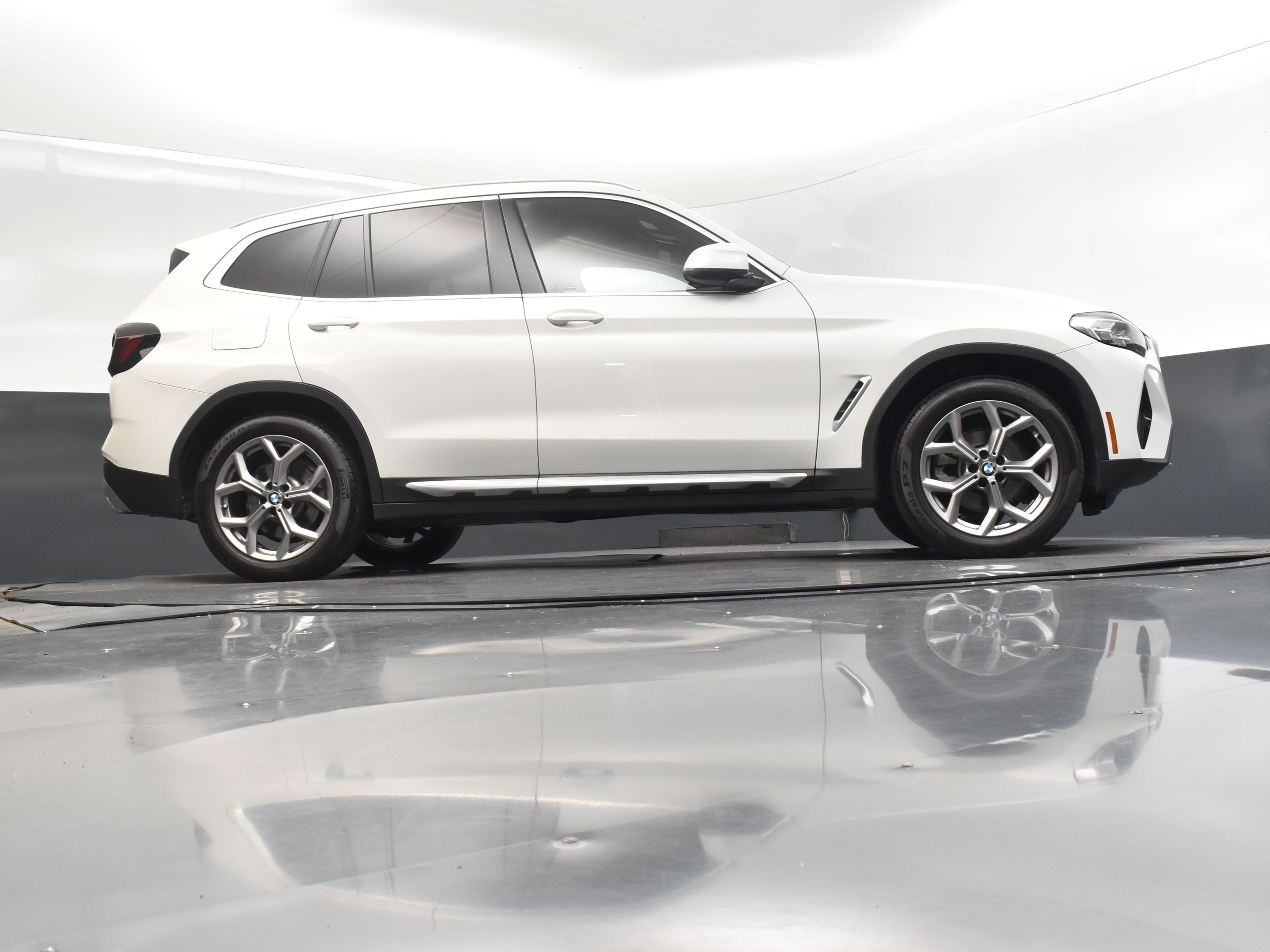 2024 Alpine White BMW X3 sDrive30i RWD SUV
