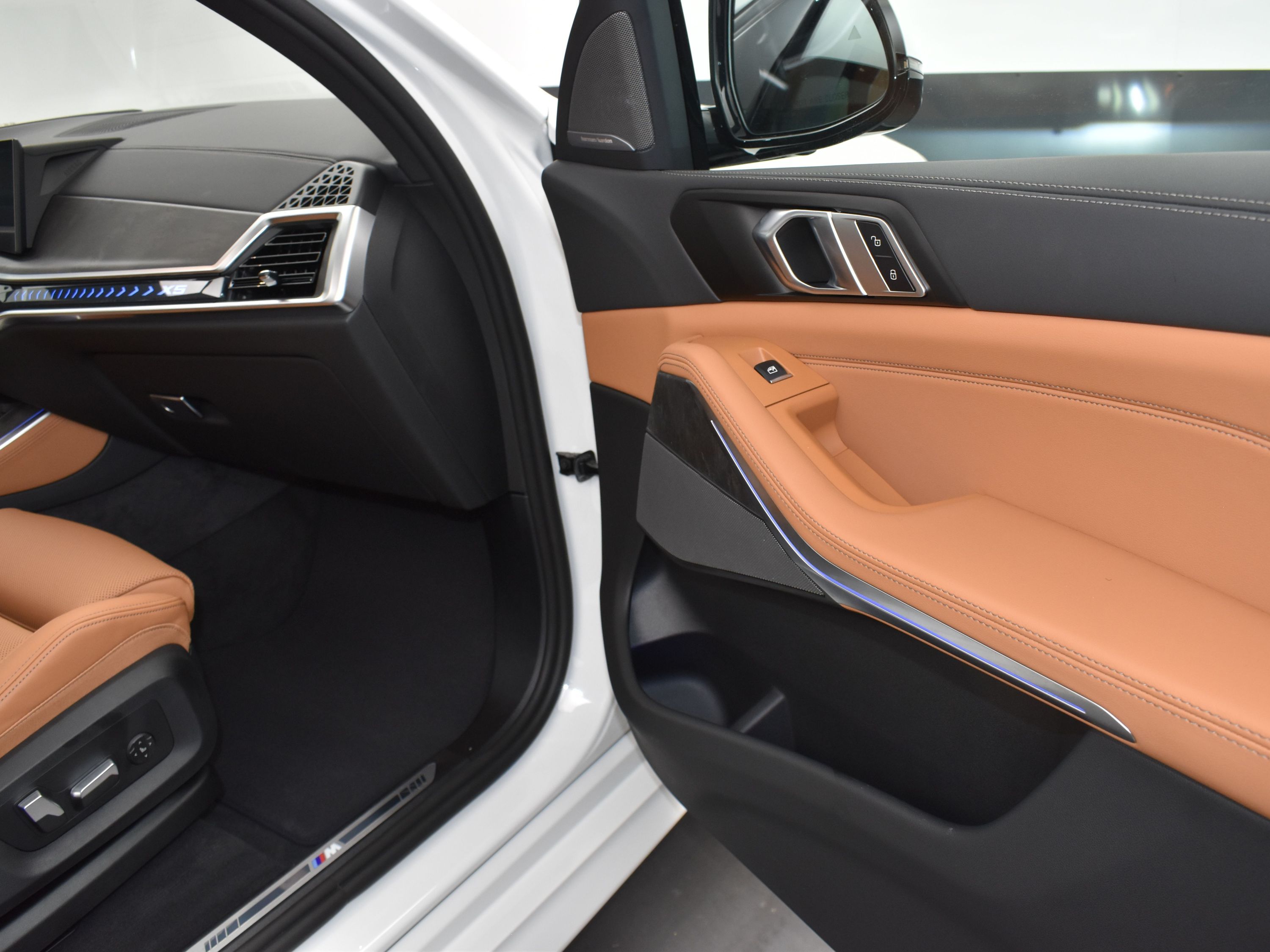 2026 Alpine White BMW X5 sDrive40i RWD SUV