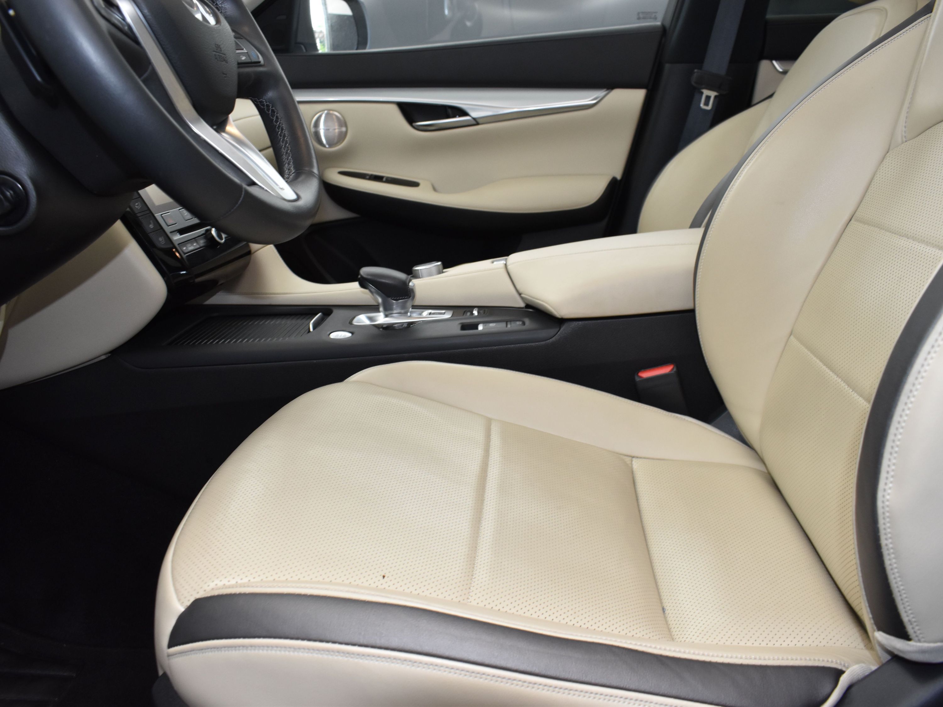 2022 Majestic White INFINITI QX50 Sensory AWD SUV