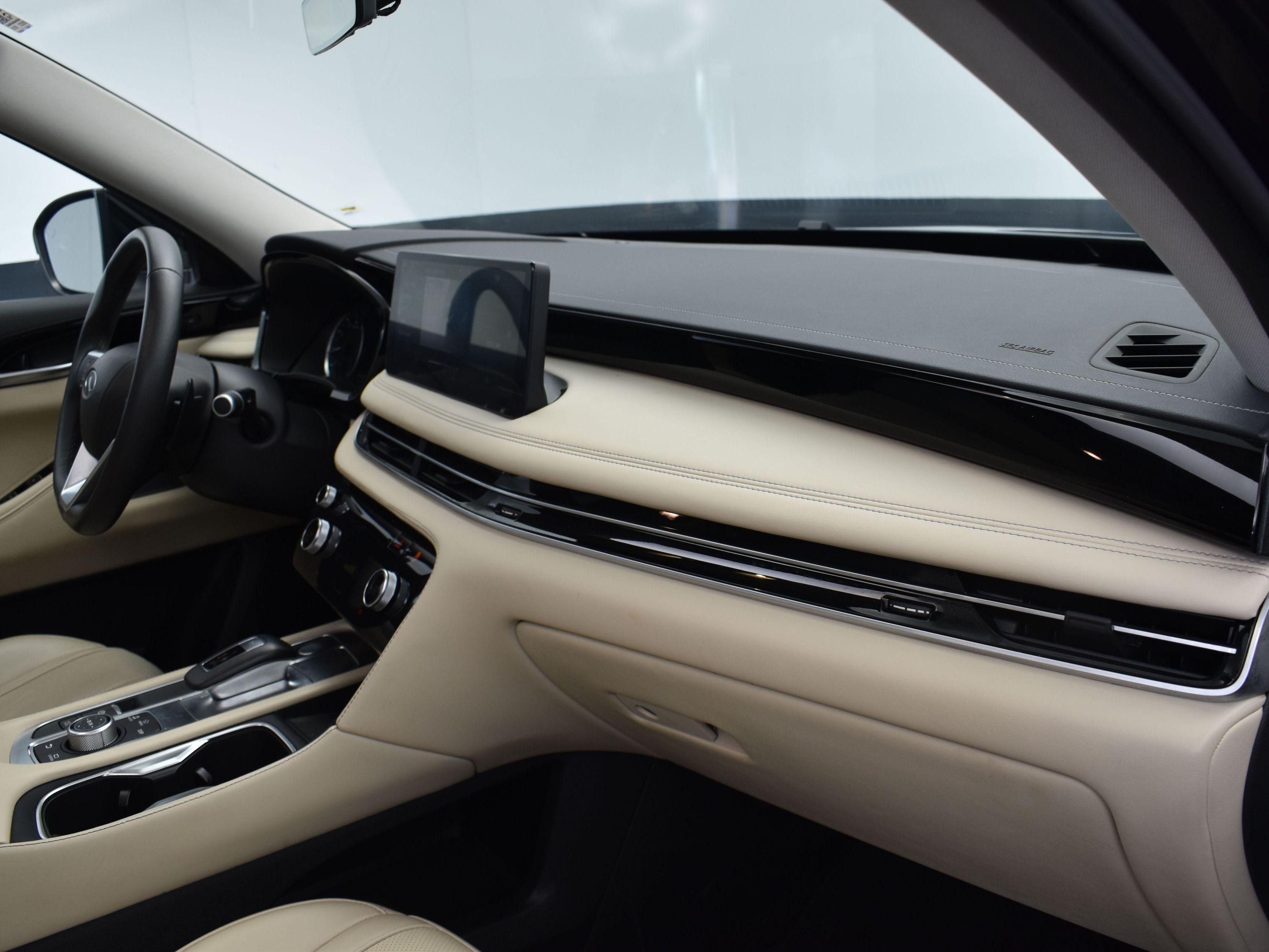 2023 Mineral Black INFINITI QX60 PURE FWD SUV