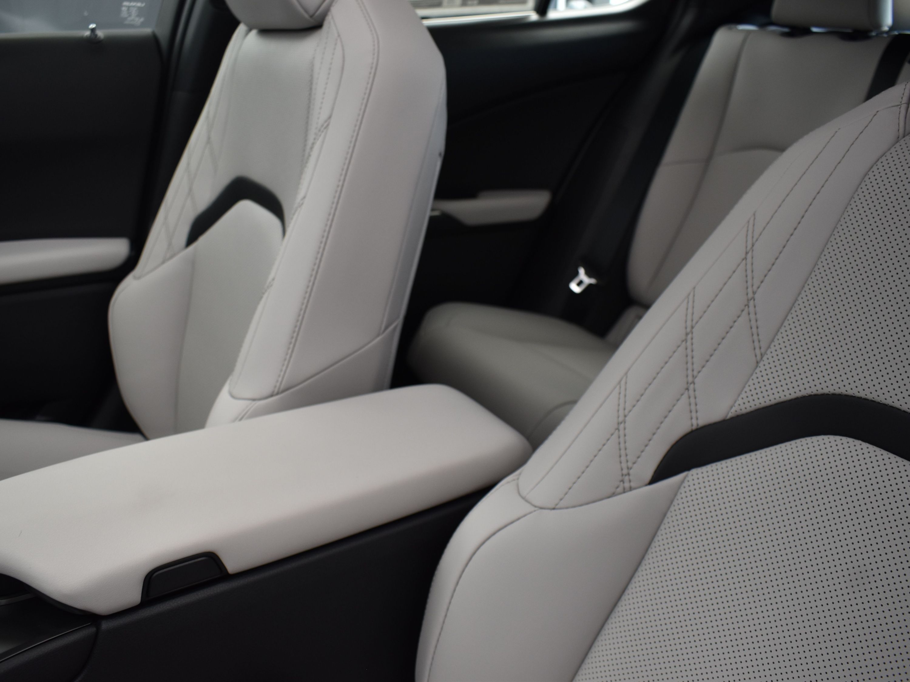 2025 Ultra White with Obsidian Roof Lexus UX 300h F SPORT Design FWD SUV