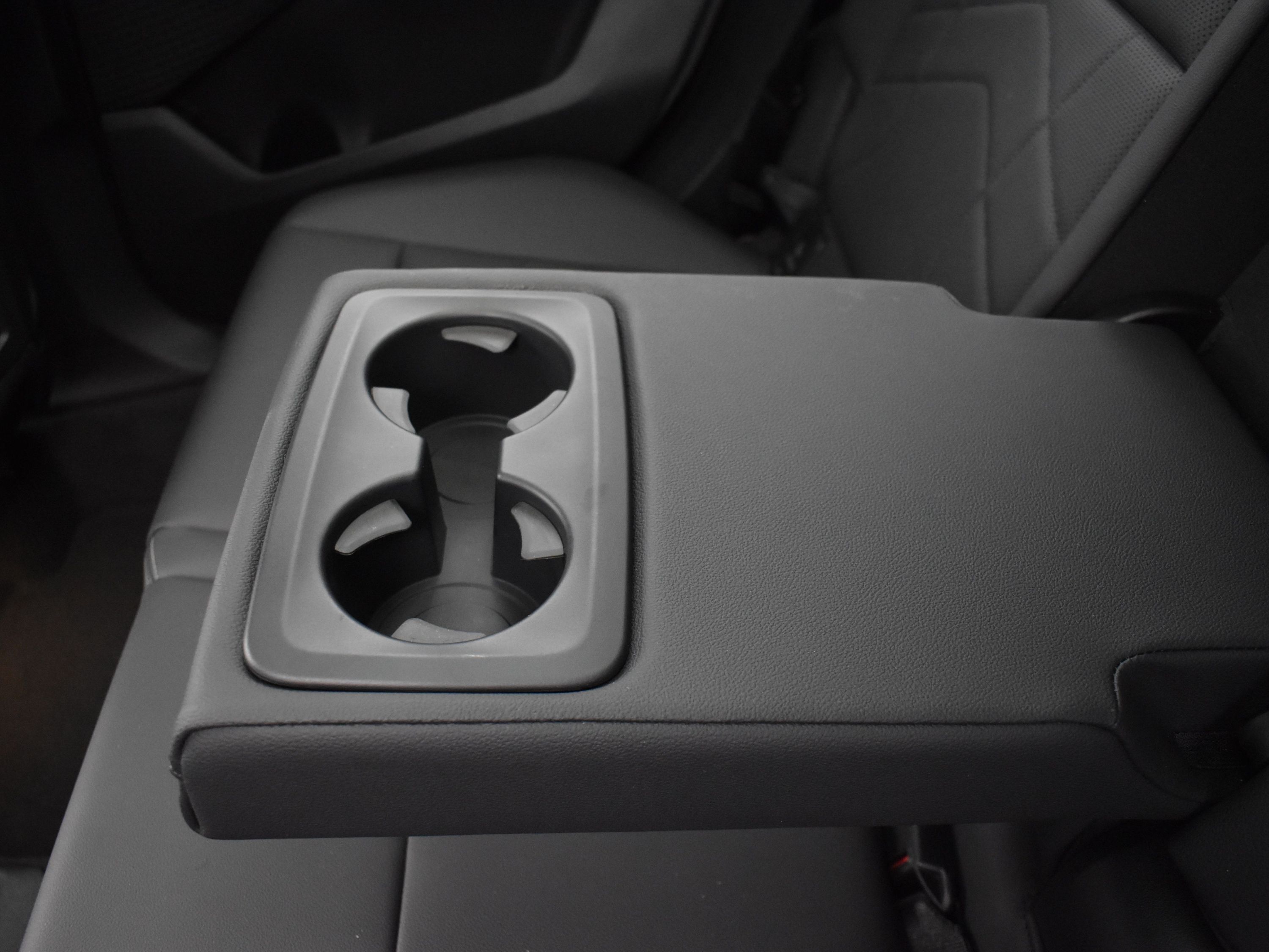 2023 Mineral White Metallic BMW X1 xDrive28i AWD SUV