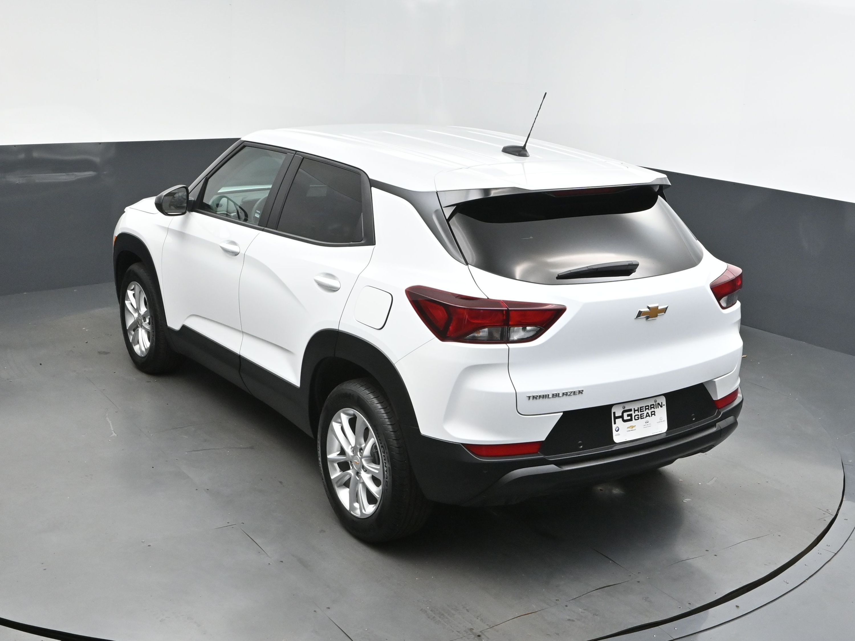 2025 Summit White Chevrolet Trailblazer LS FWD SUV