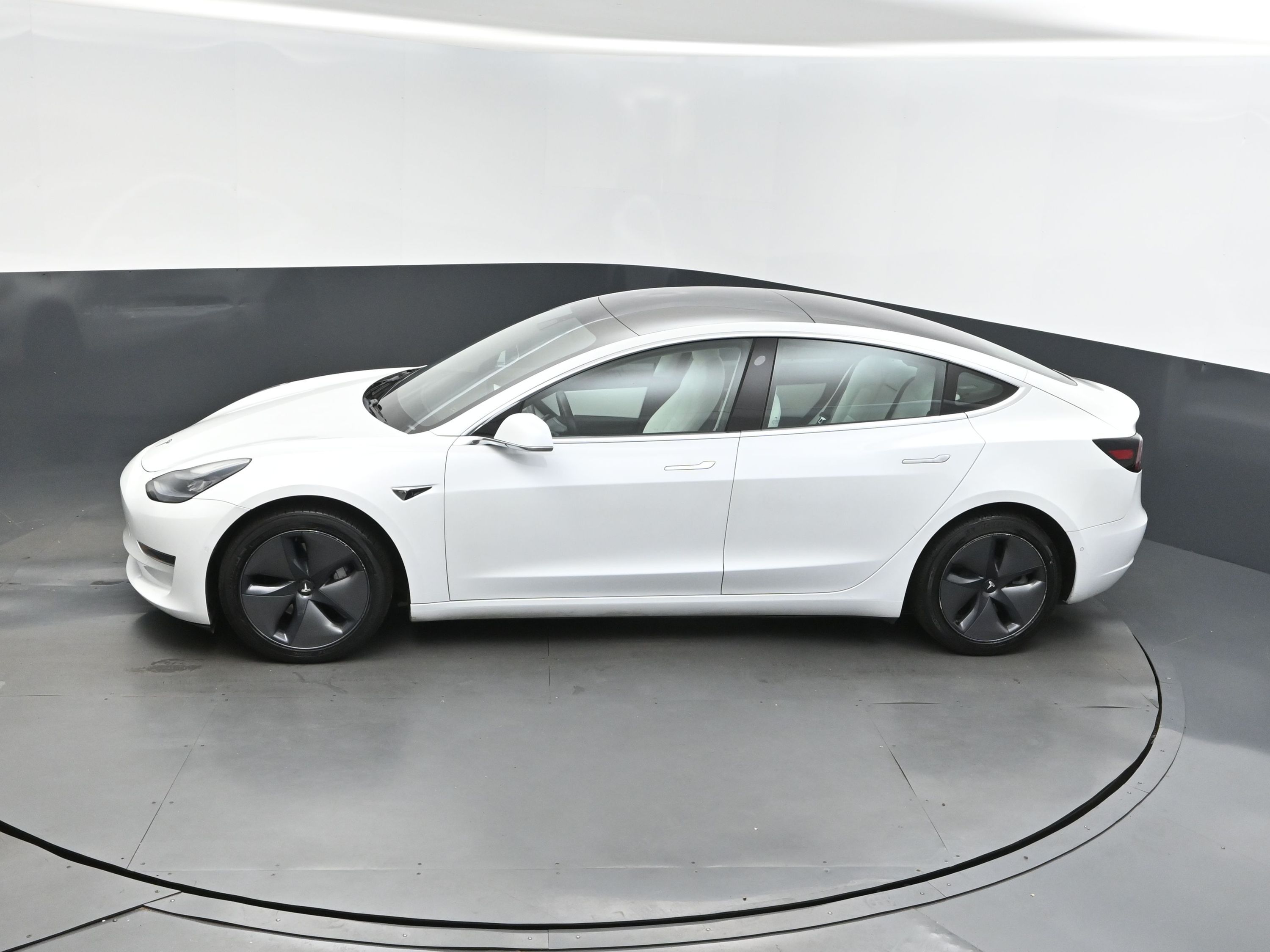 2019 Pearl White Multi-Coat Tesla Model 3 RWD Sedan
