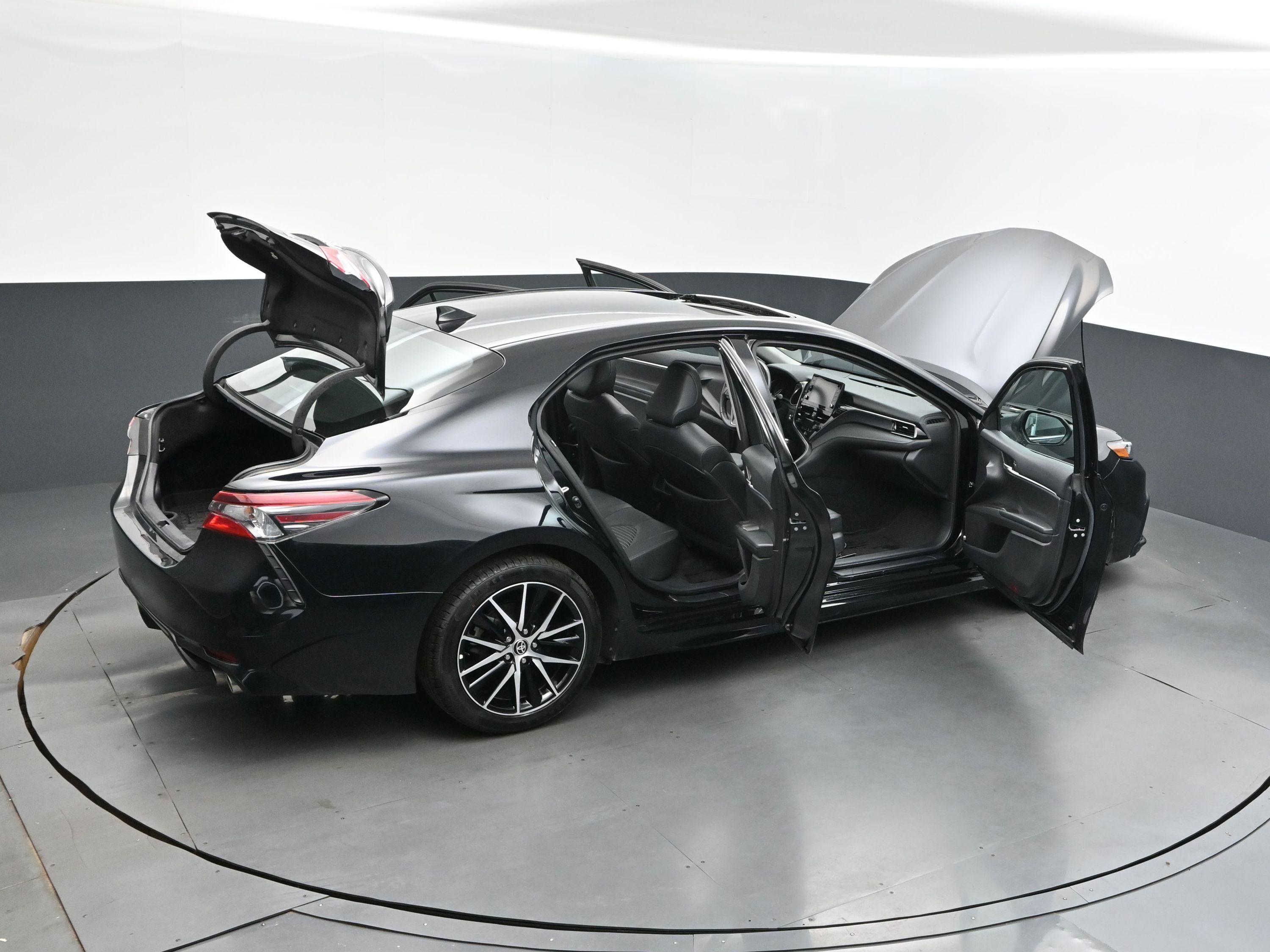 2023 Midnight Black Metallic Toyota Camry SE FWD Sedan