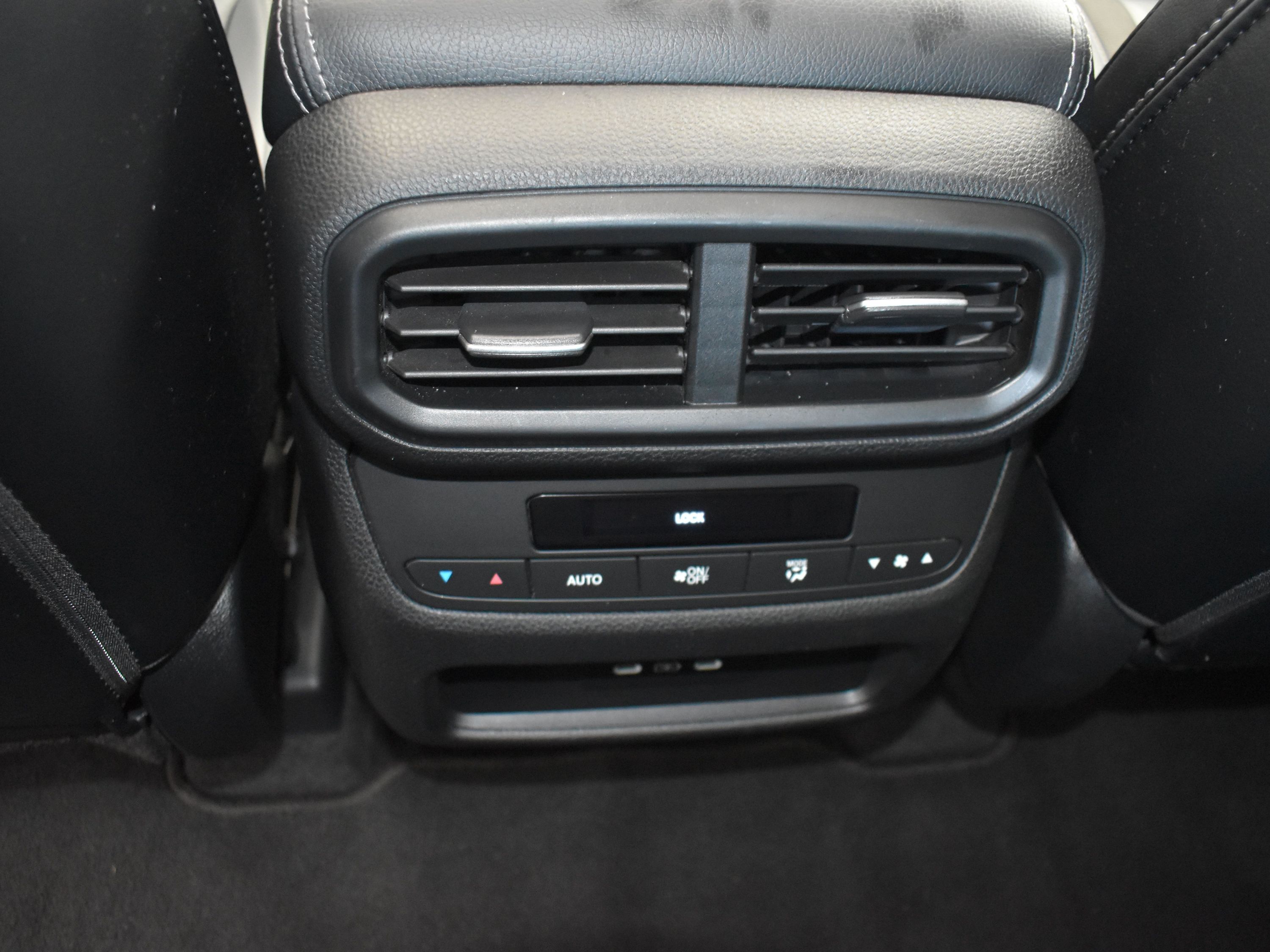2025 Sonic Gray Pearl Honda Pilot Touring FWD SUV
