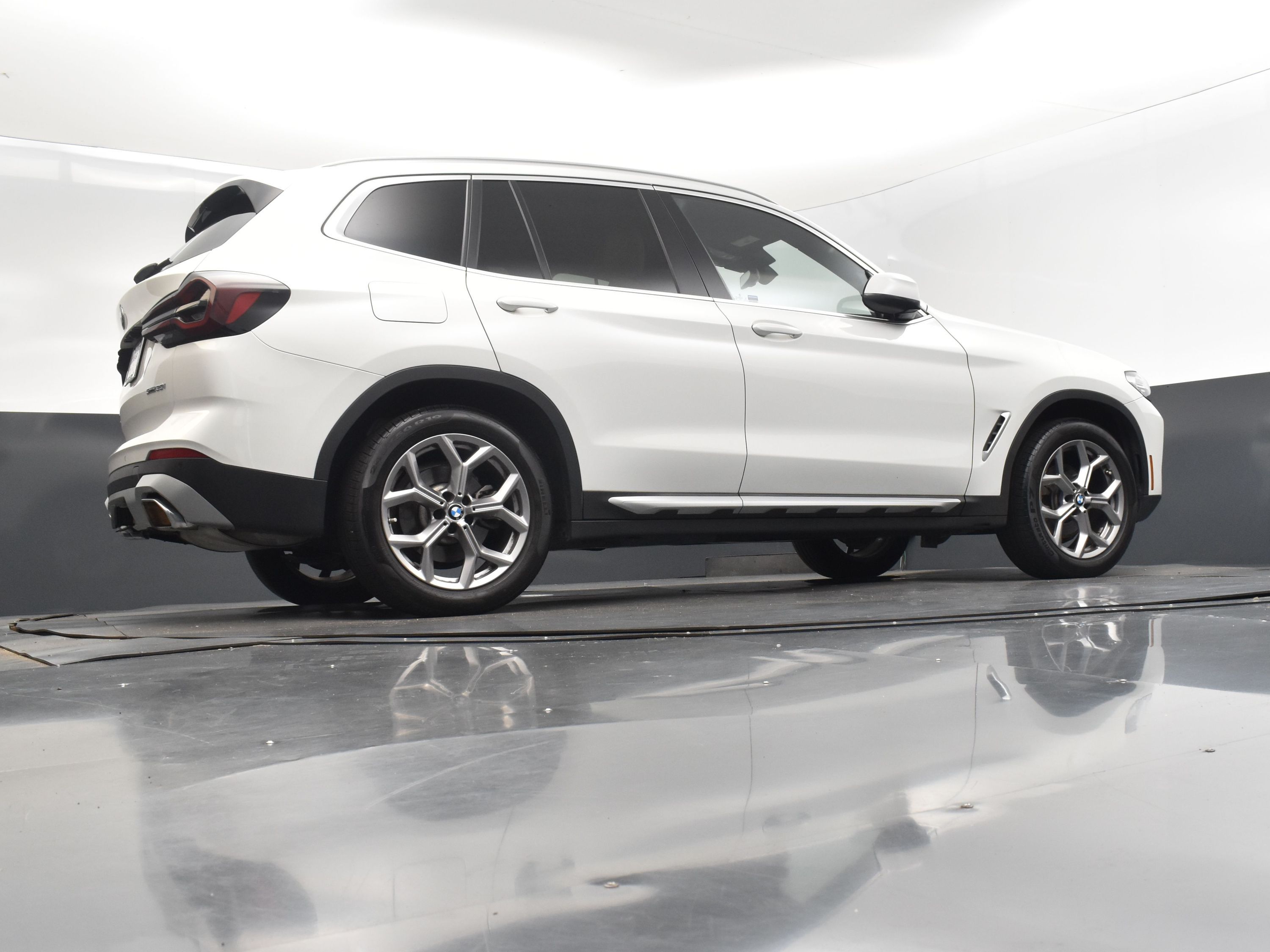 2024 Alpine White BMW X3 sDrive30i RWD SUV