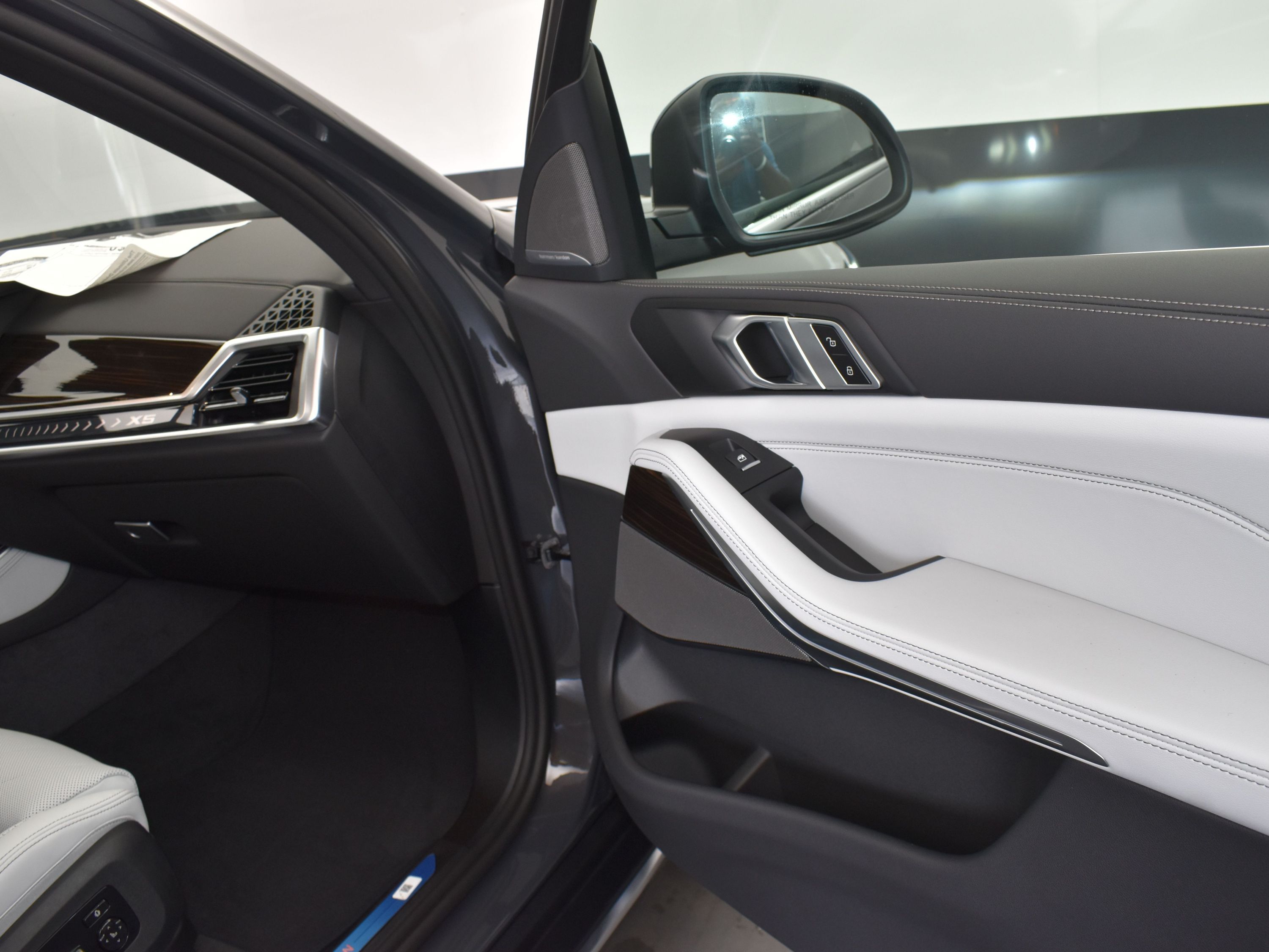 2026 Dravit Gray Metallic BMW X5 sDrive40i RWD SUV