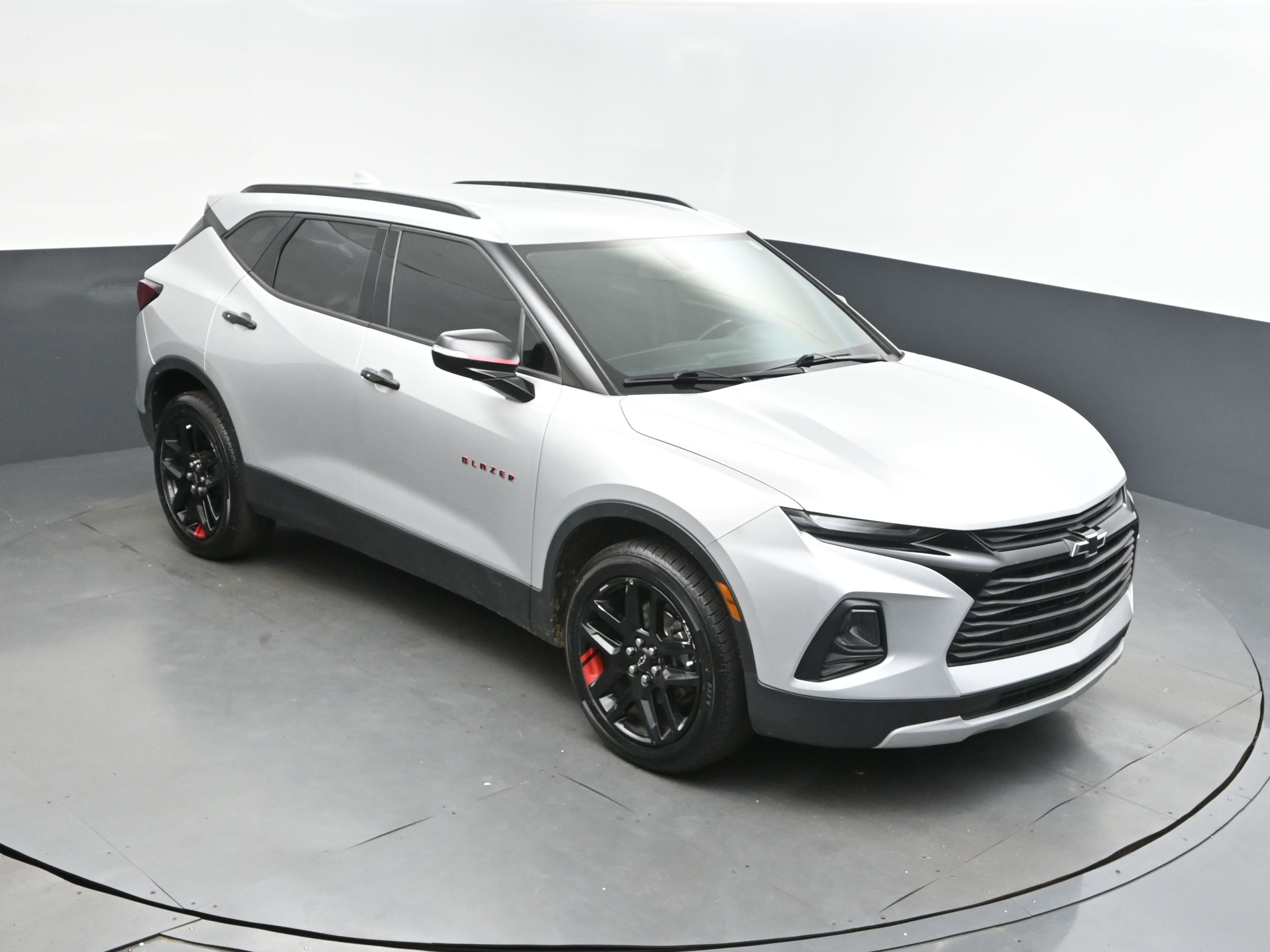 2020 Silver Ice Metallic Chevrolet Blazer LT SUV