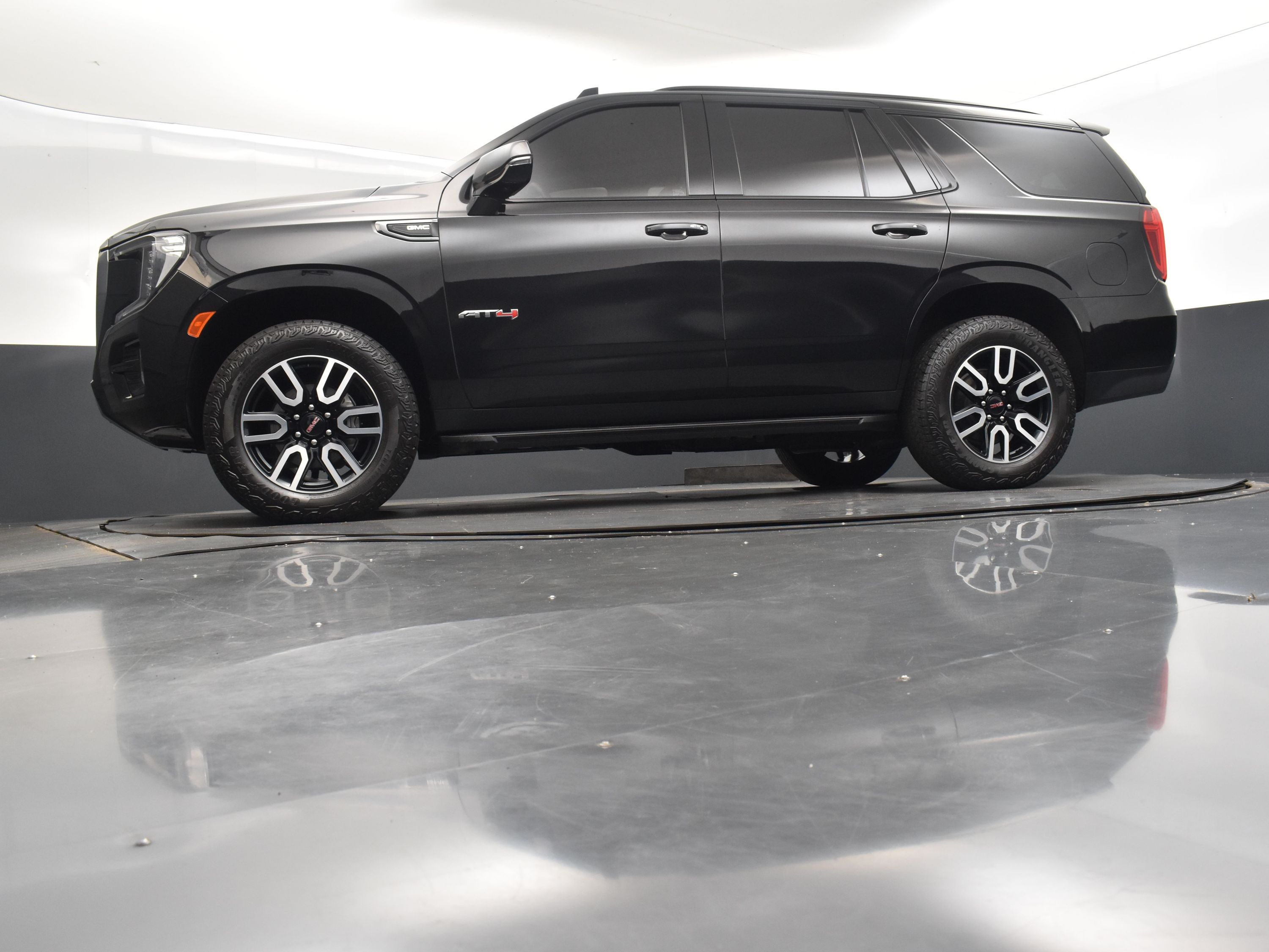 2023 Onyx Black GMC Yukon AT4 4X4 SUV