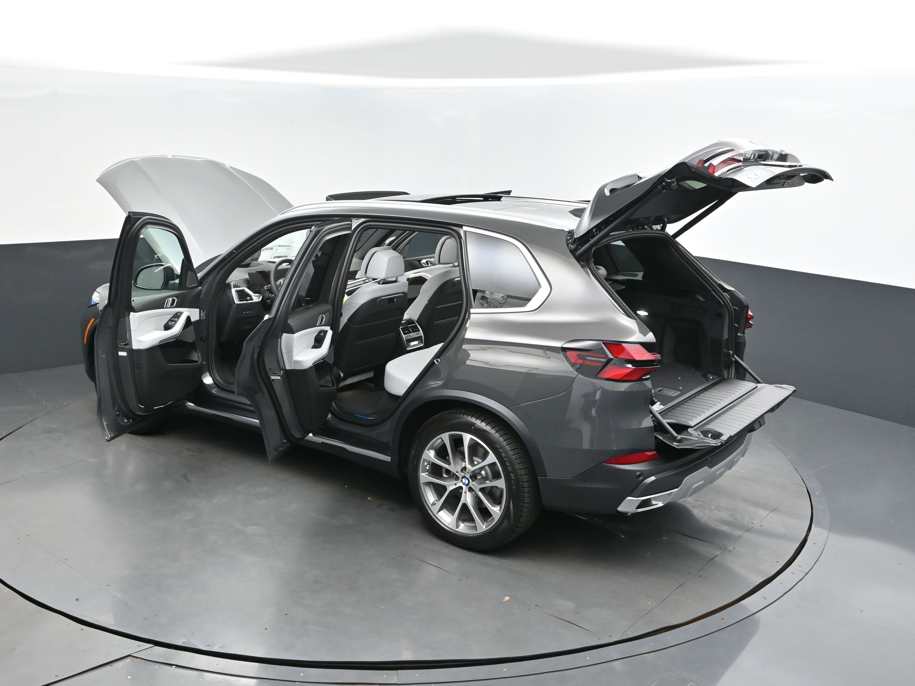 2026 Dravit Gray Metallic BMW X5 sDrive40i RWD SUV