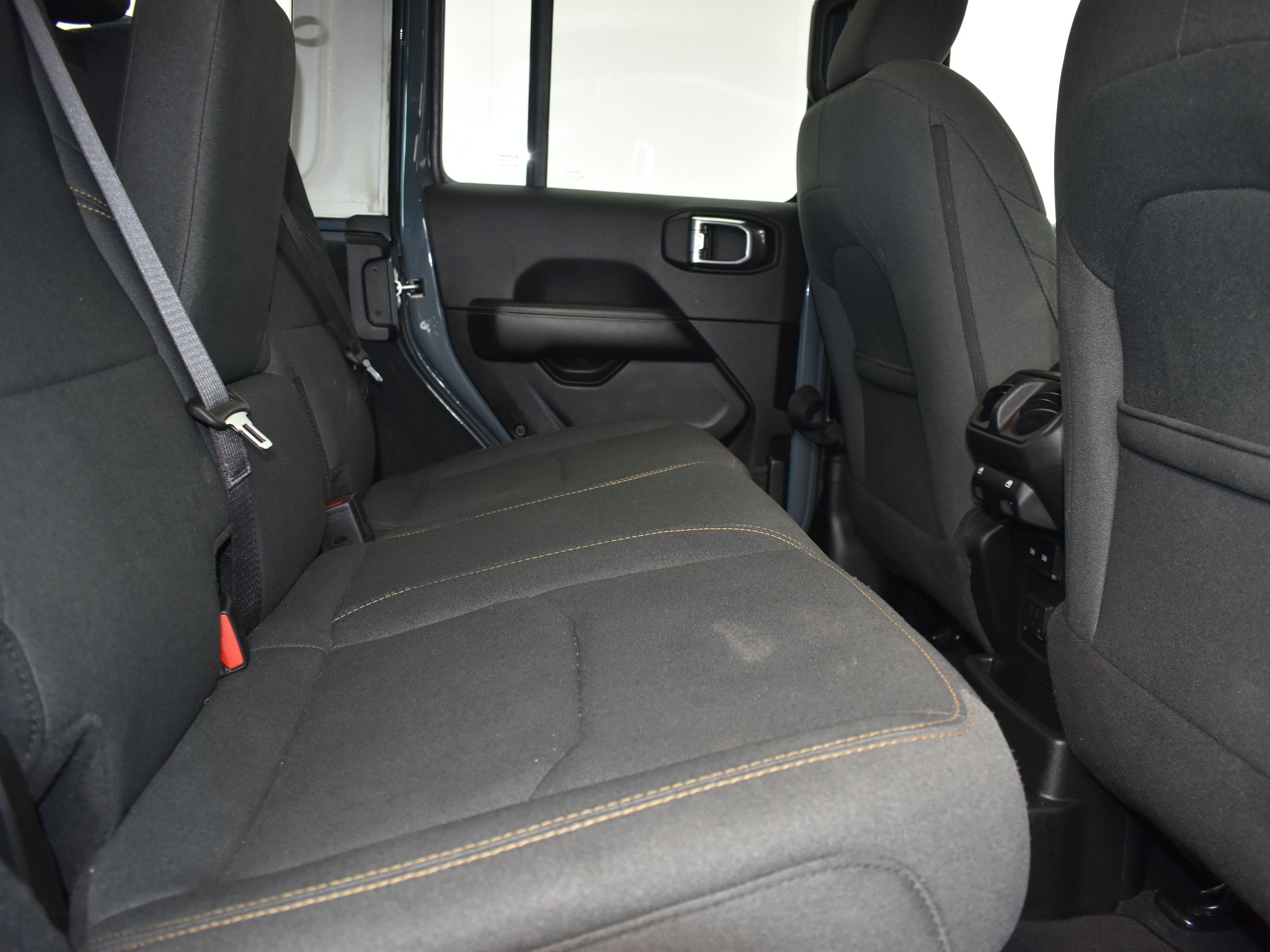 2024 Anvil Clear Coat Jeep Wrangler 4xe Sahara 4xe 4X4 SUV