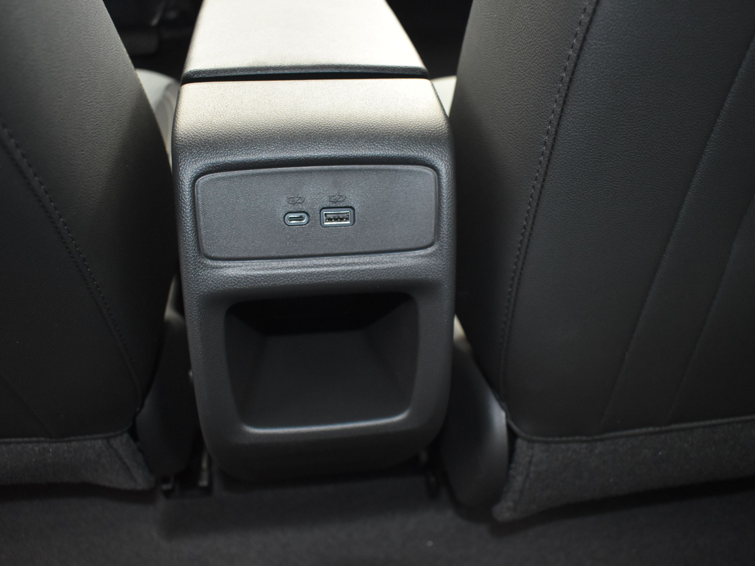 2025 Sterling Gray Metallic Chevrolet Trax LT FWD SUV