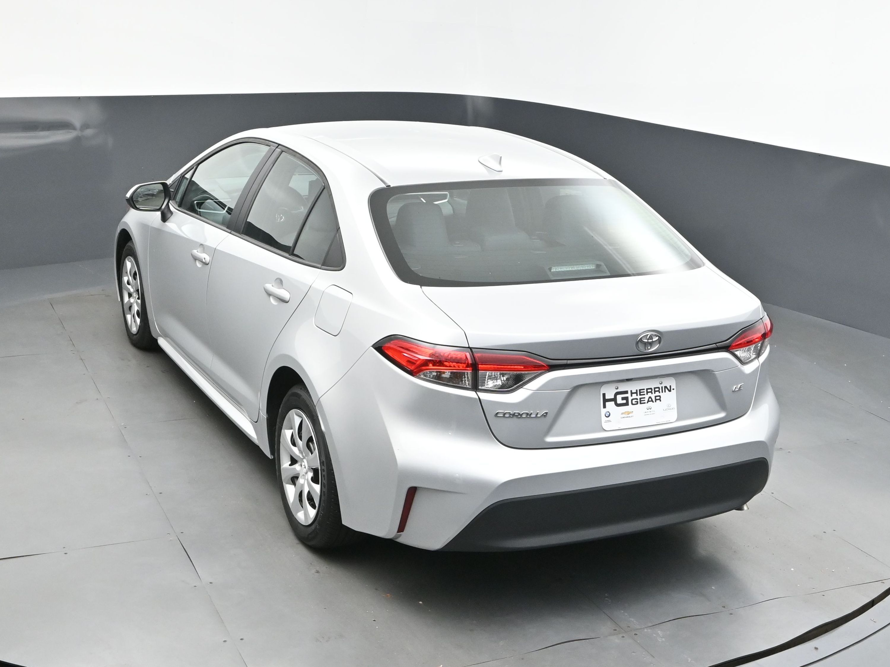 2024 Classic Silver Metallic Toyota Corolla LE FWD Sedan