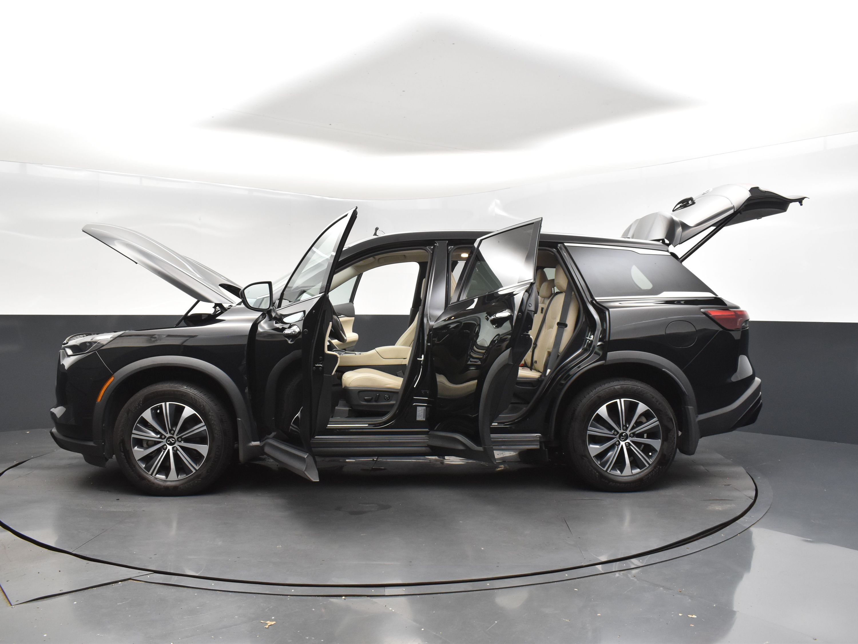 2023 Mineral Black INFINITI QX60 PURE FWD SUV
