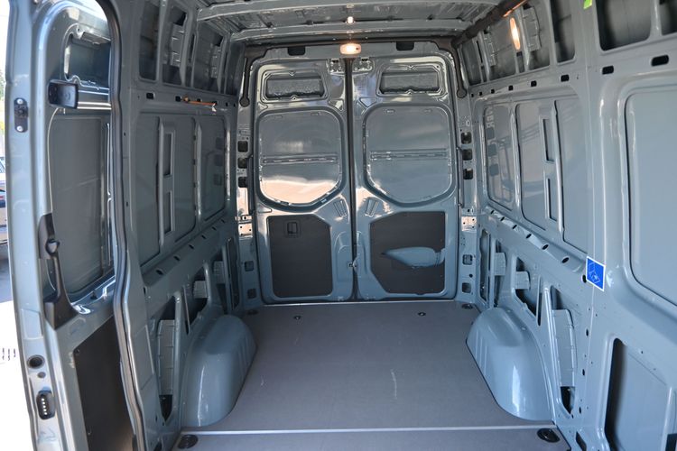 2019 Mercedes-Benz Sprinter 1500 Standard Roof I4