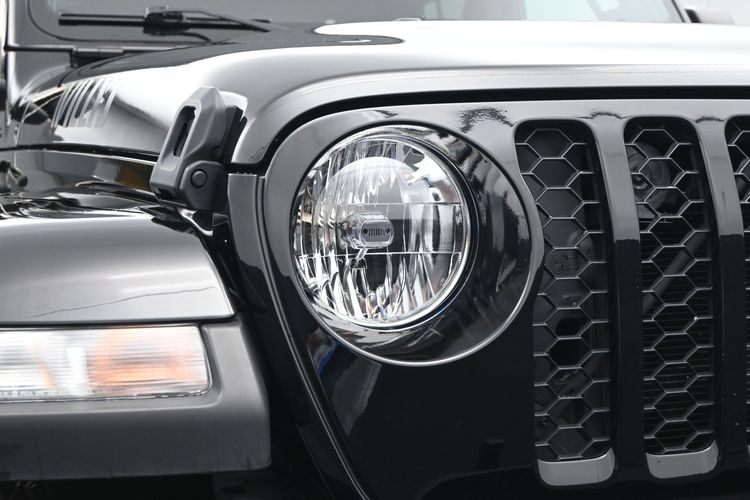 2022 Jeep Gladiator Willys 4x4