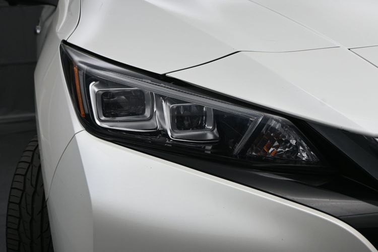 2018 Nissan LEAF SL
