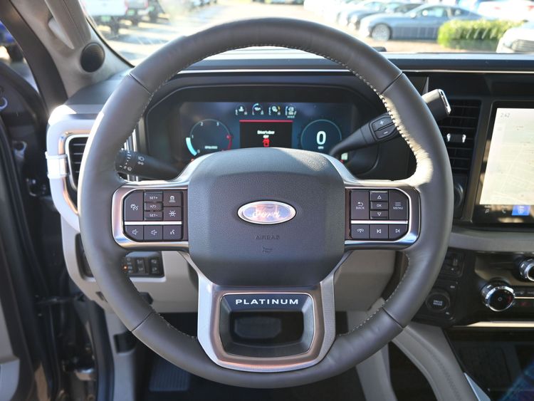 2026 Ford F-350 Super Duty Platinum