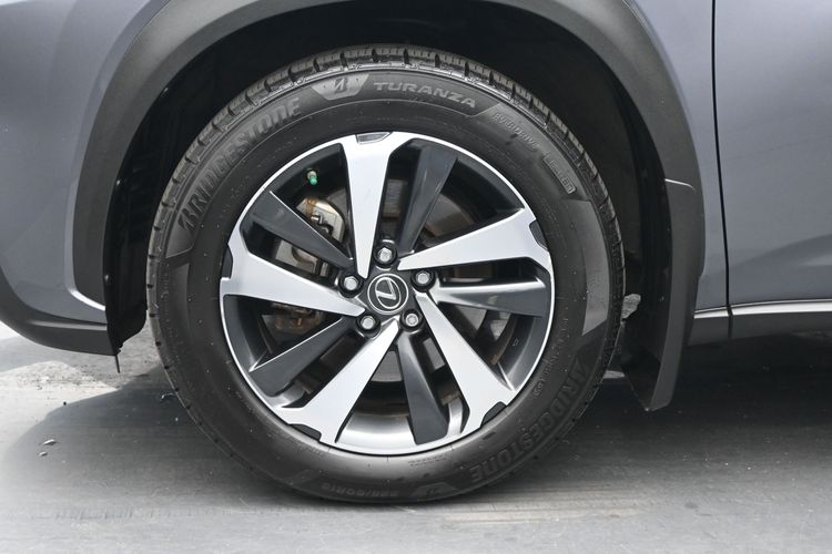 2021 Lexus NX NX 300h Luxury